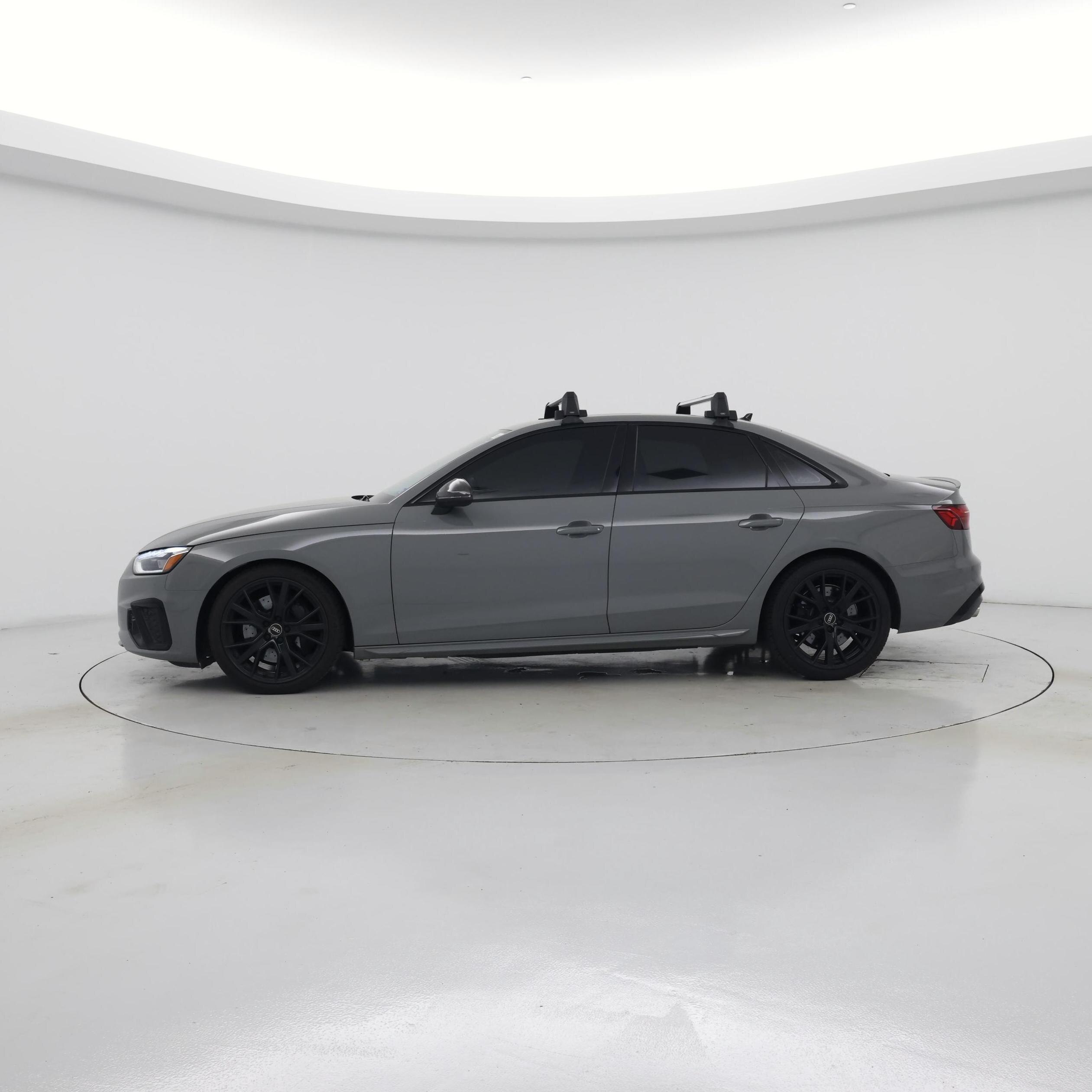 Thumbnail: 2021 Audi S4 - 3