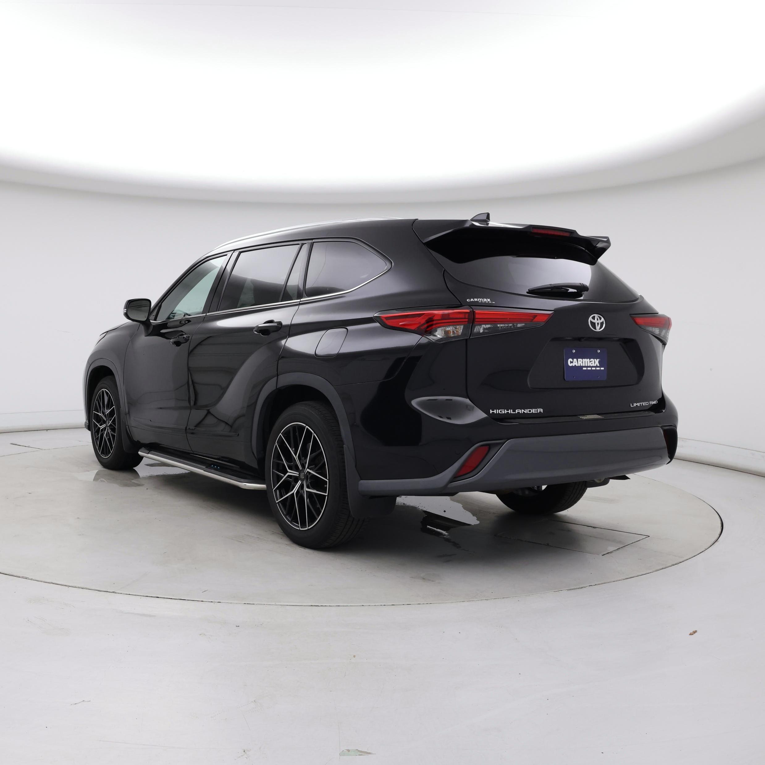 Thumbnail: 2021 Toyota Highlander - 2