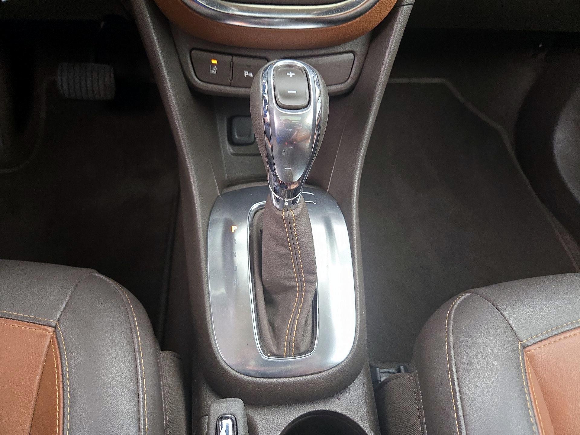 Thumbnail: 2015 Buick Encore - 18