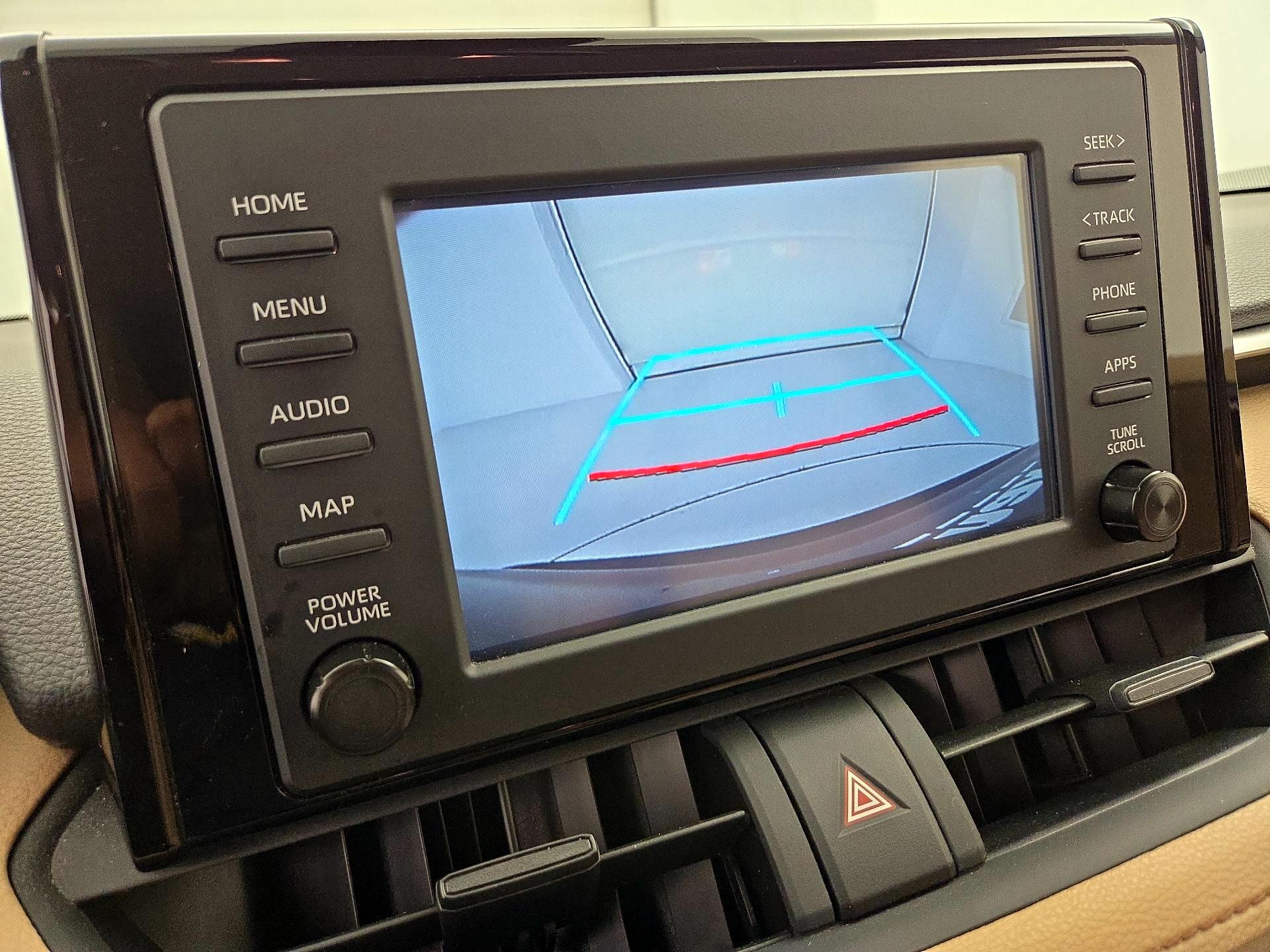 Thumbnail: 2019 Toyota RAV4 - 14