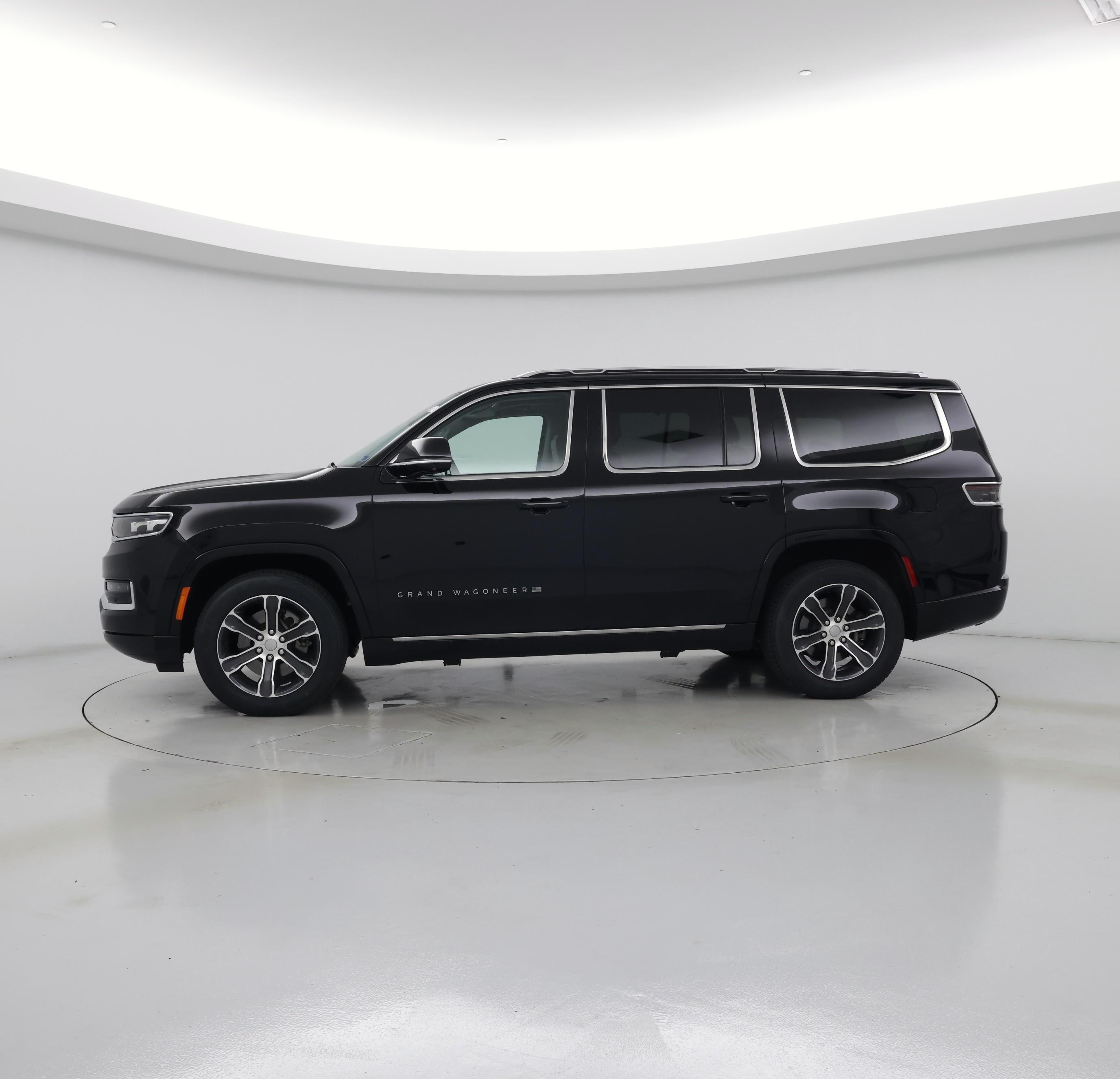 Thumbnail: 2023 Jeep Grand Wagoneer - 3