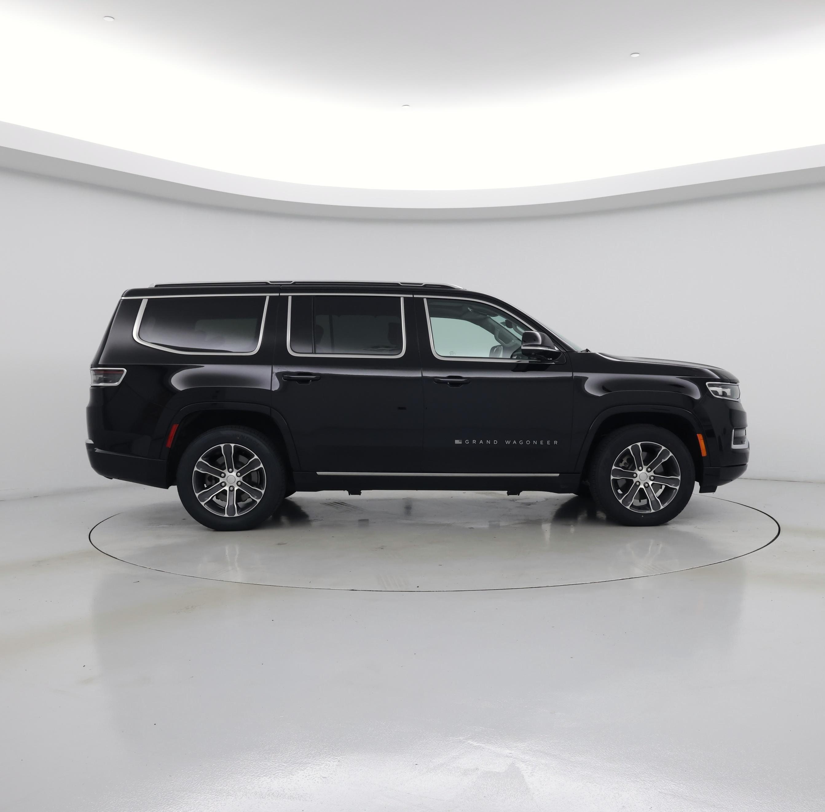 Thumbnail: 2023 Jeep Grand Wagoneer - 7