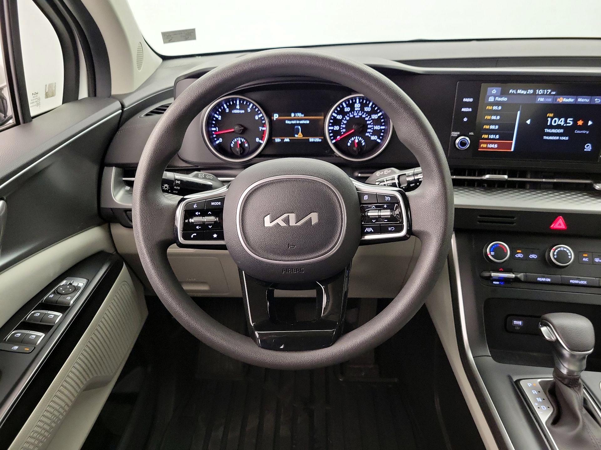 Thumbnail: 2022 Kia Carnival - 10