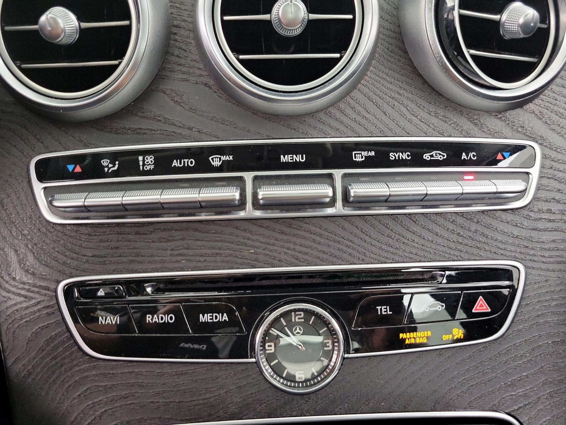 Thumbnail: 2016 Mercedes-Benz C-Class - 17