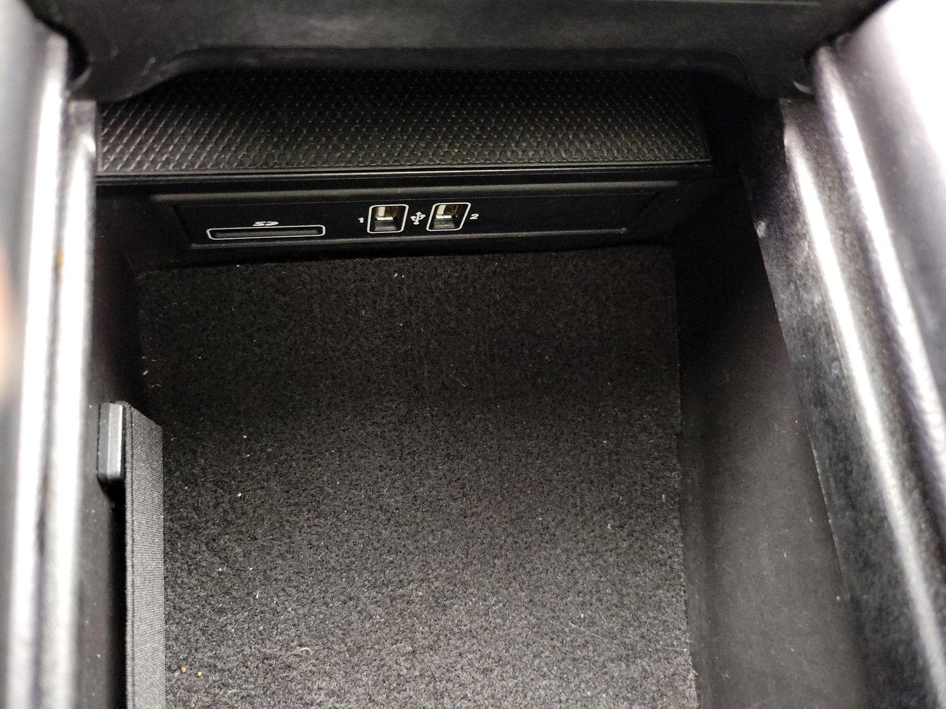 Thumbnail: 2016 Mercedes-Benz C-Class - 19