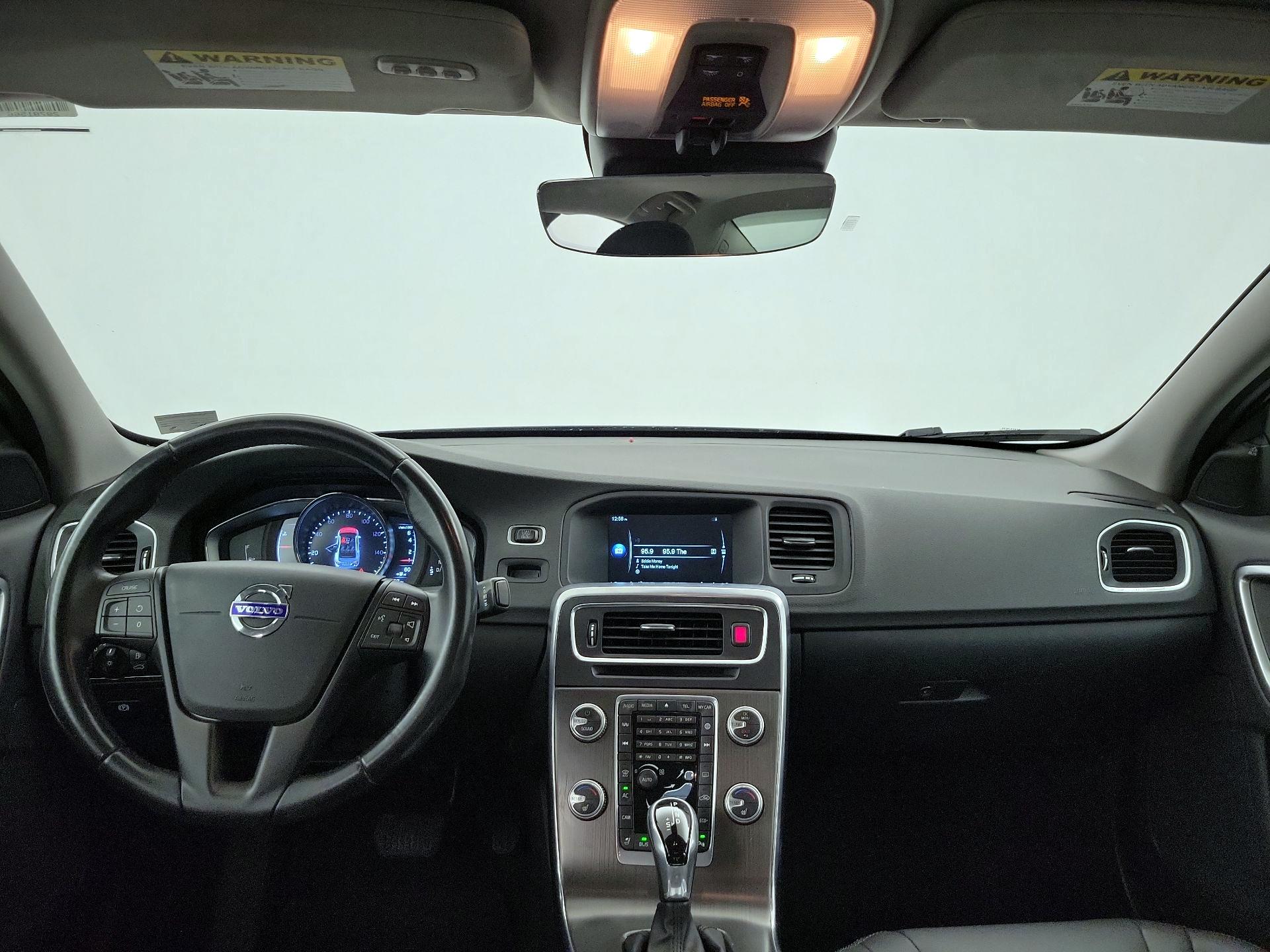 Thumbnail: 2016 Volvo S60 - 9