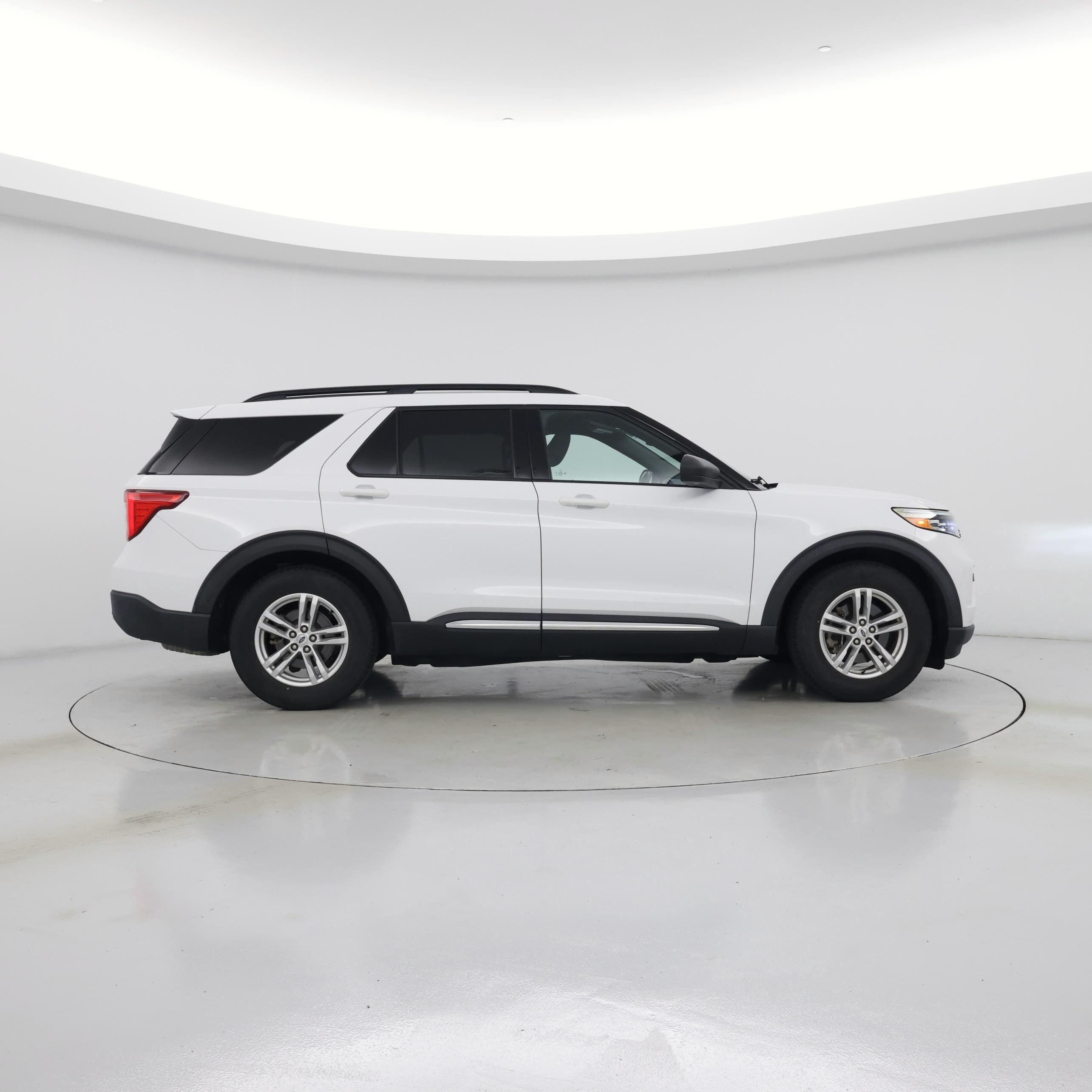 Thumbnail: 2020 Ford Explorer - 7