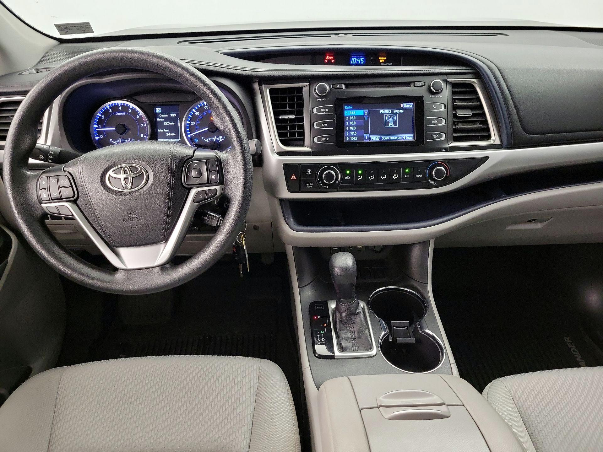 Thumbnail: 2019 Toyota Highlander - 9