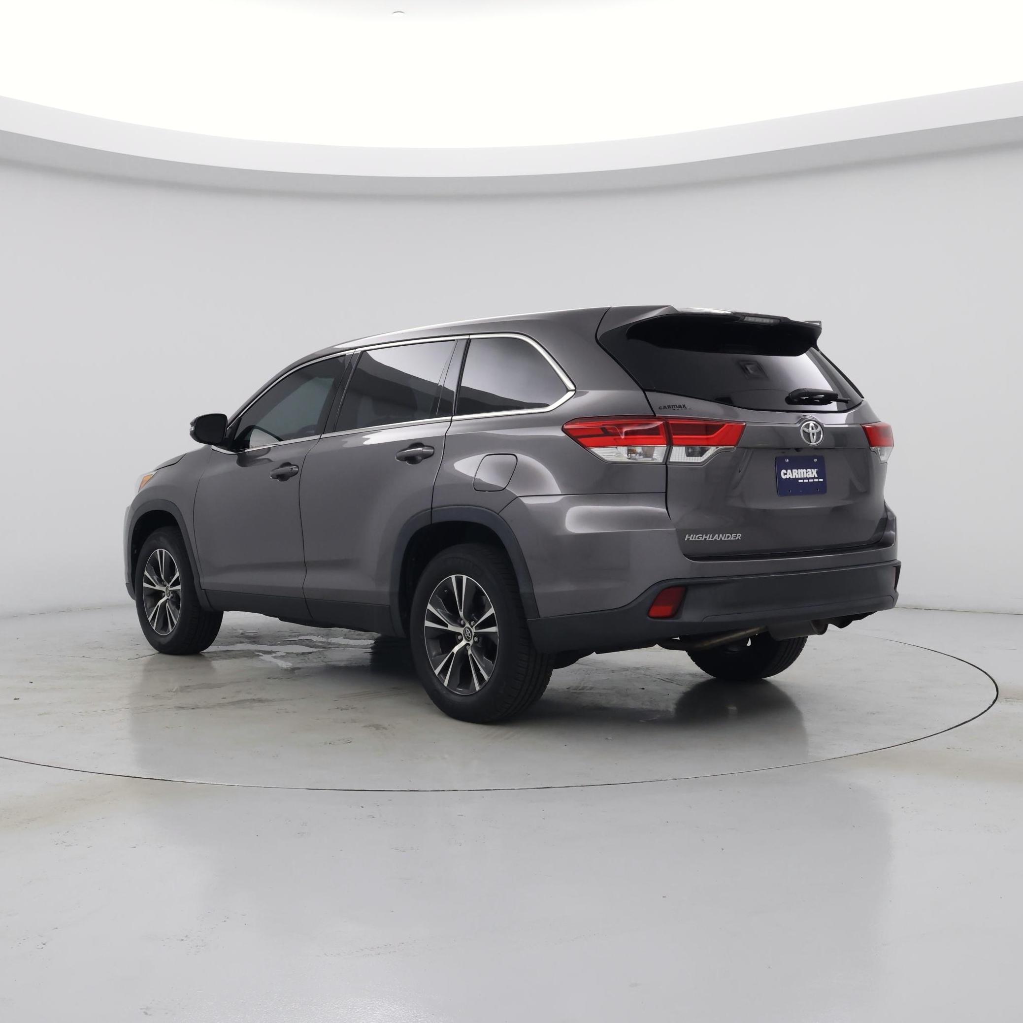 Thumbnail: 2019 Toyota Highlander - 2
