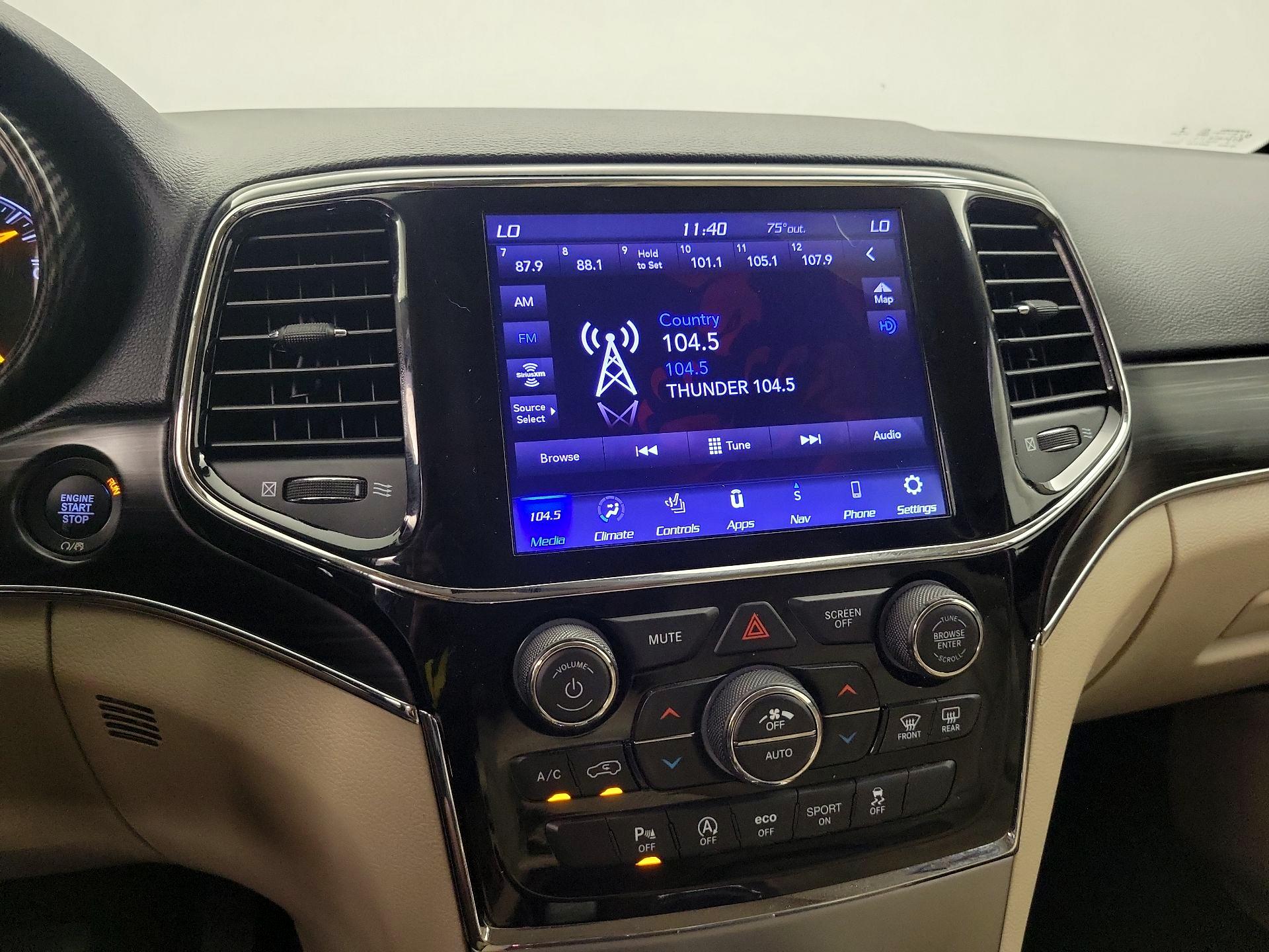 Thumbnail: 2020 Jeep Grand Cherokee - 16