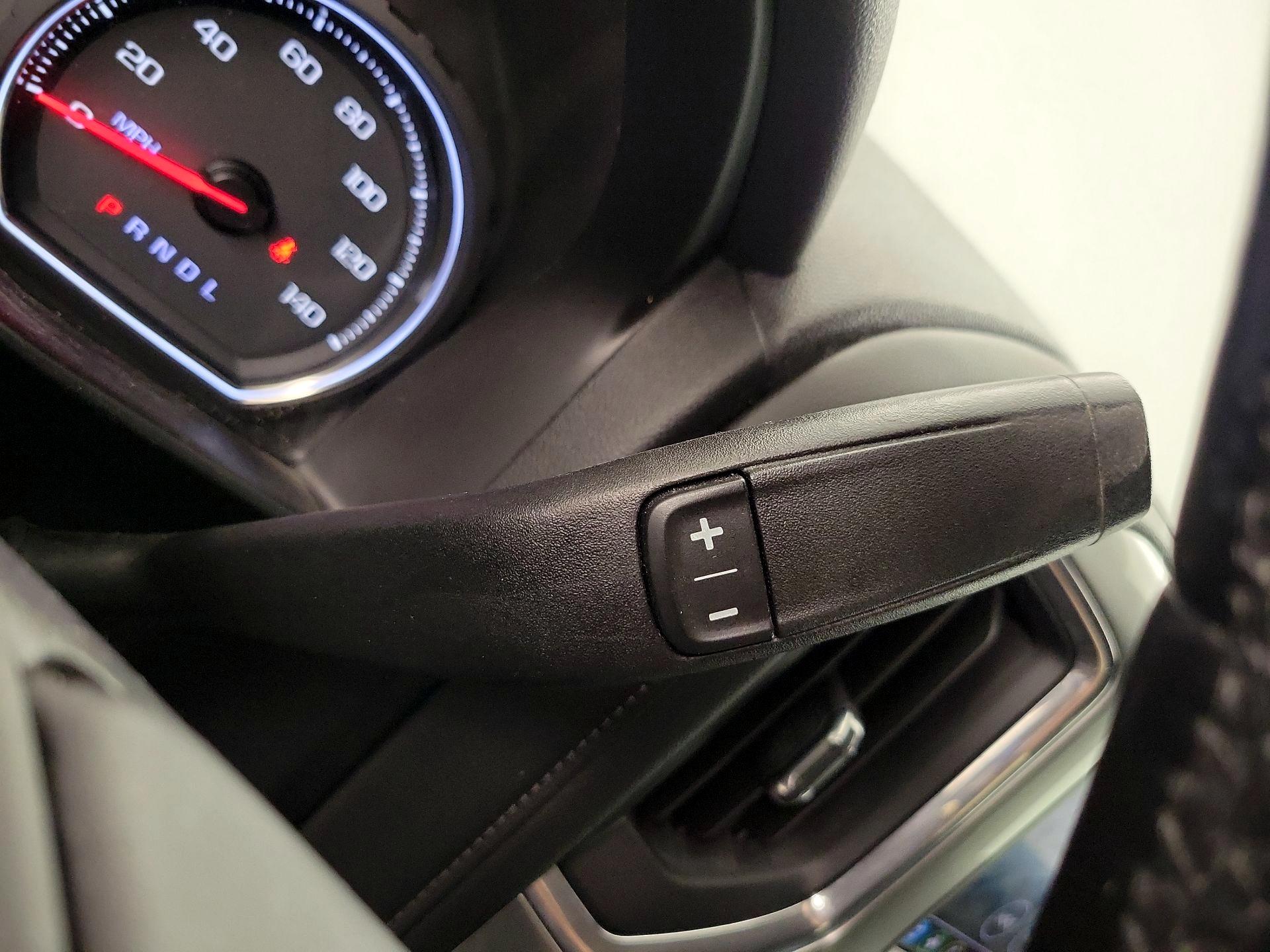 Thumbnail: 2019 Chevrolet Silverado 1500 - 17