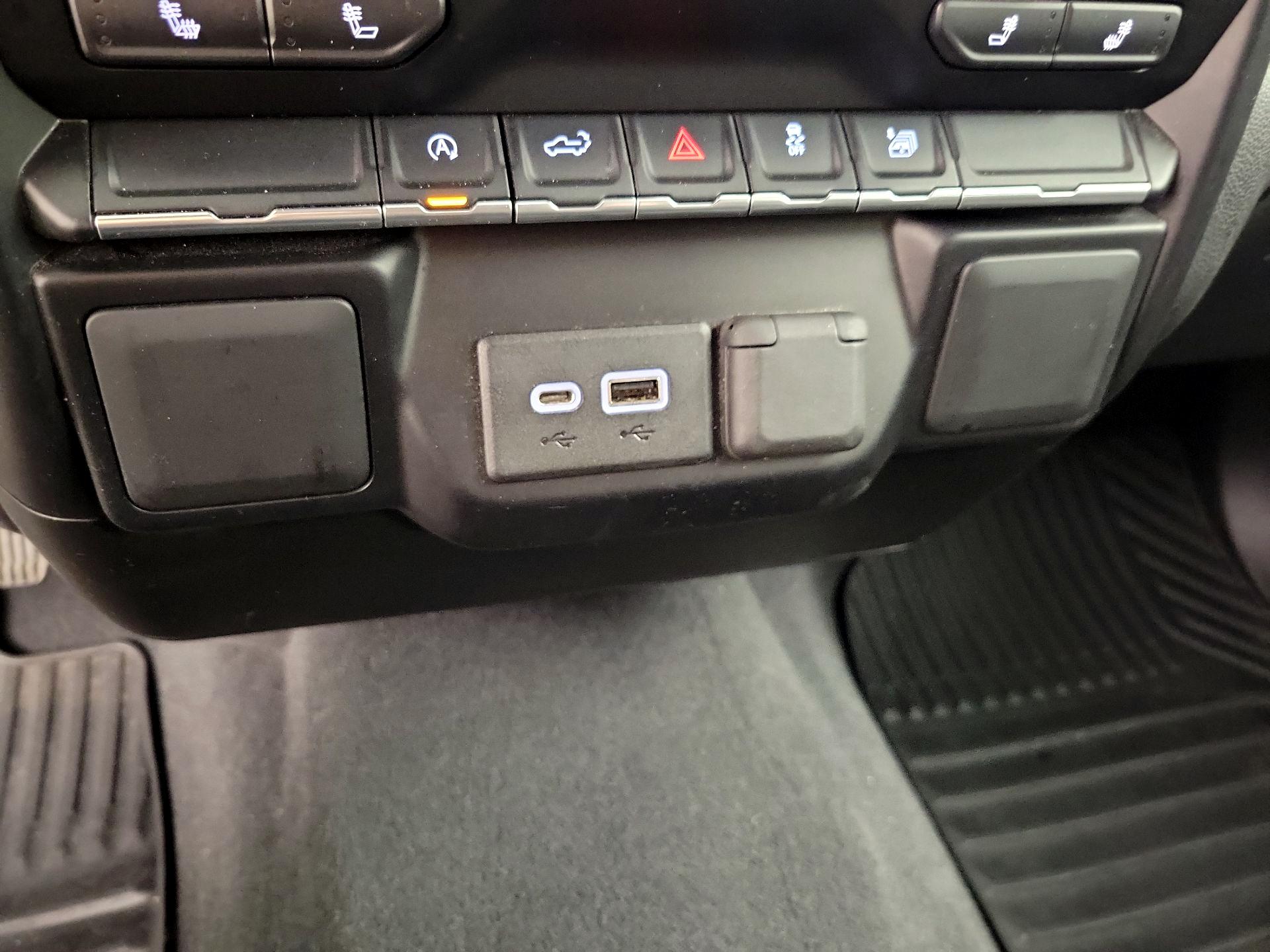 Thumbnail: 2019 Chevrolet Silverado 1500 - 18