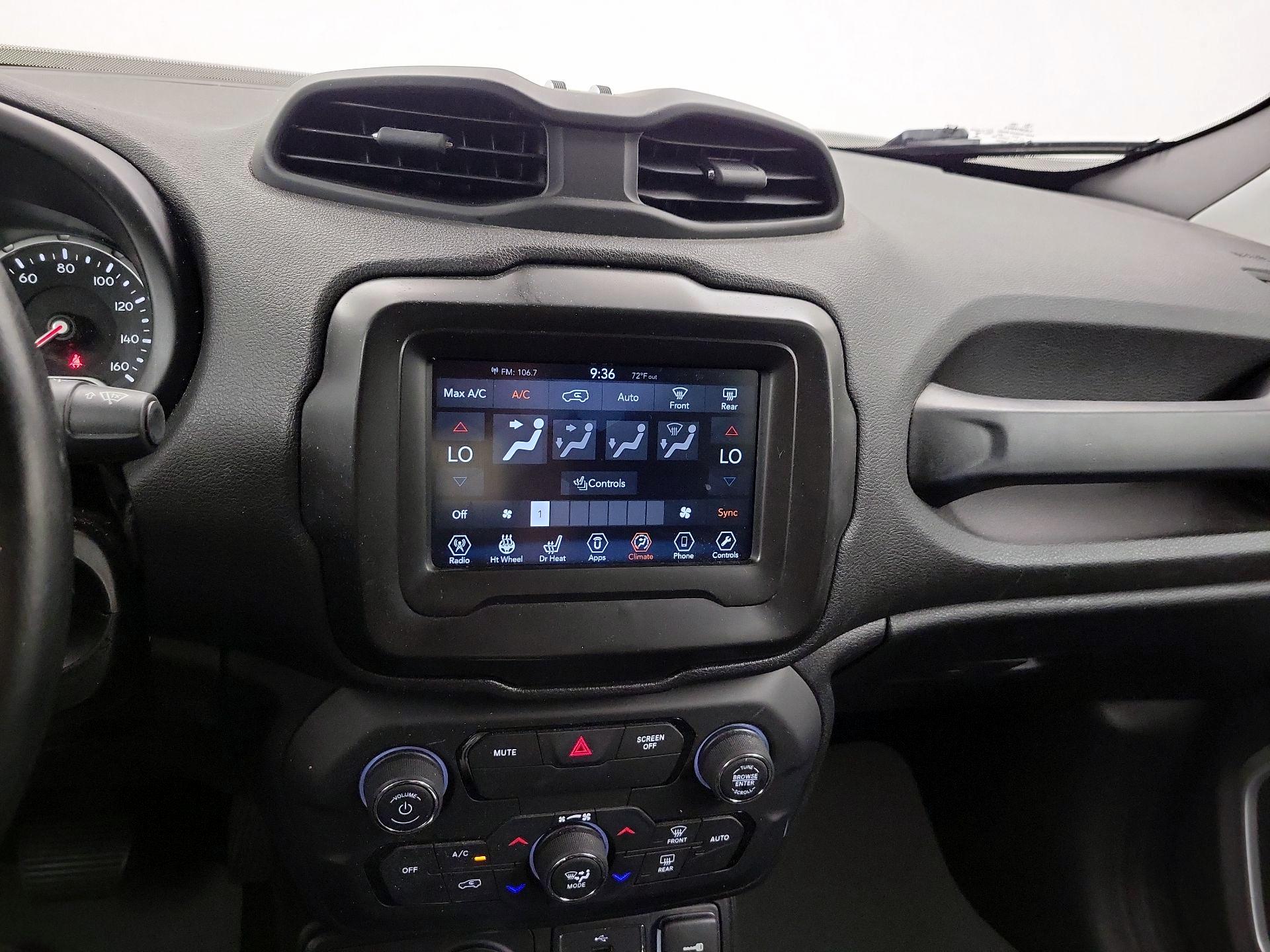 Thumbnail: 2018 Jeep Renegade - 16