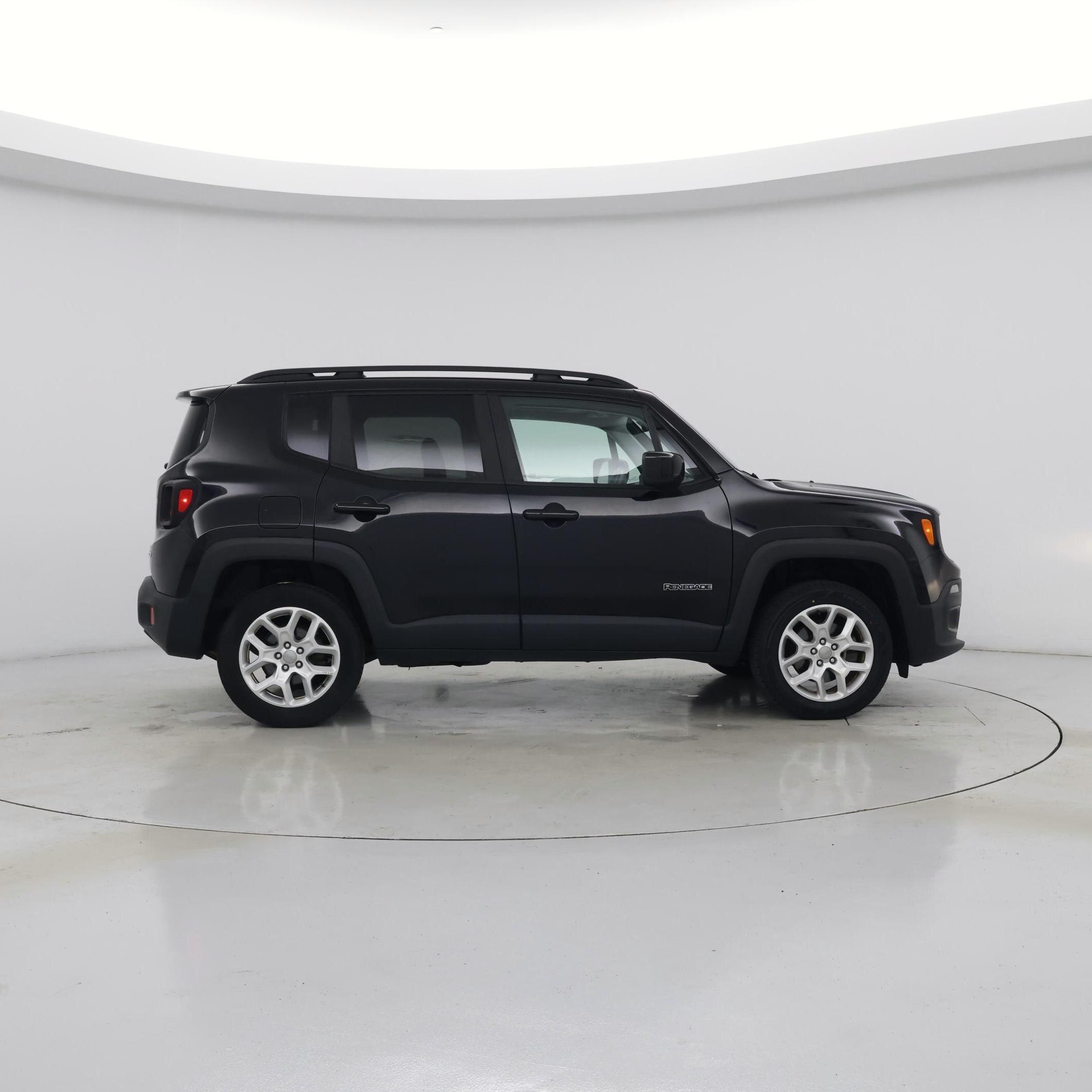 Thumbnail: 2018 Jeep Renegade - 7