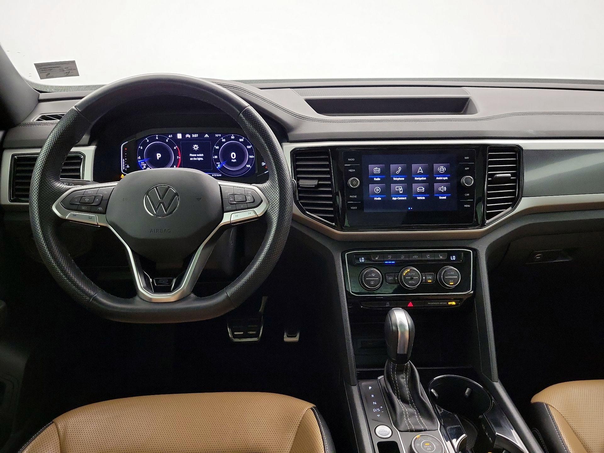 Thumbnail: 2023 Volkswagen Atlas - 9
