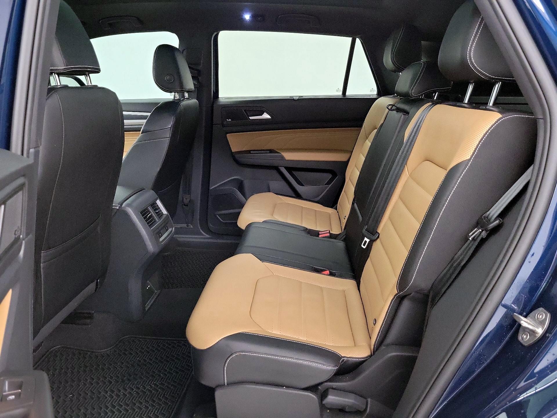 Thumbnail: 2023 Volkswagen Atlas - 20