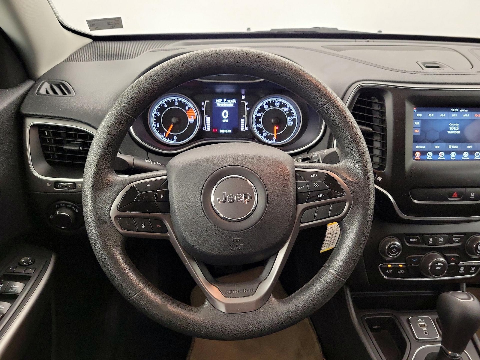 2021 Jeep Cherokee Latitude - Photo 11