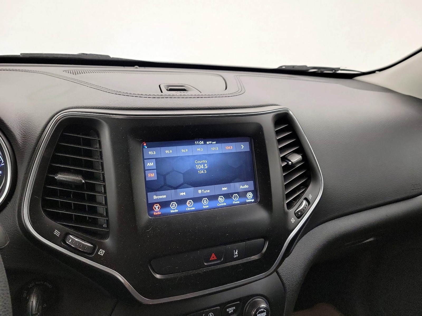 2021 Jeep Cherokee Latitude - Photo 16
