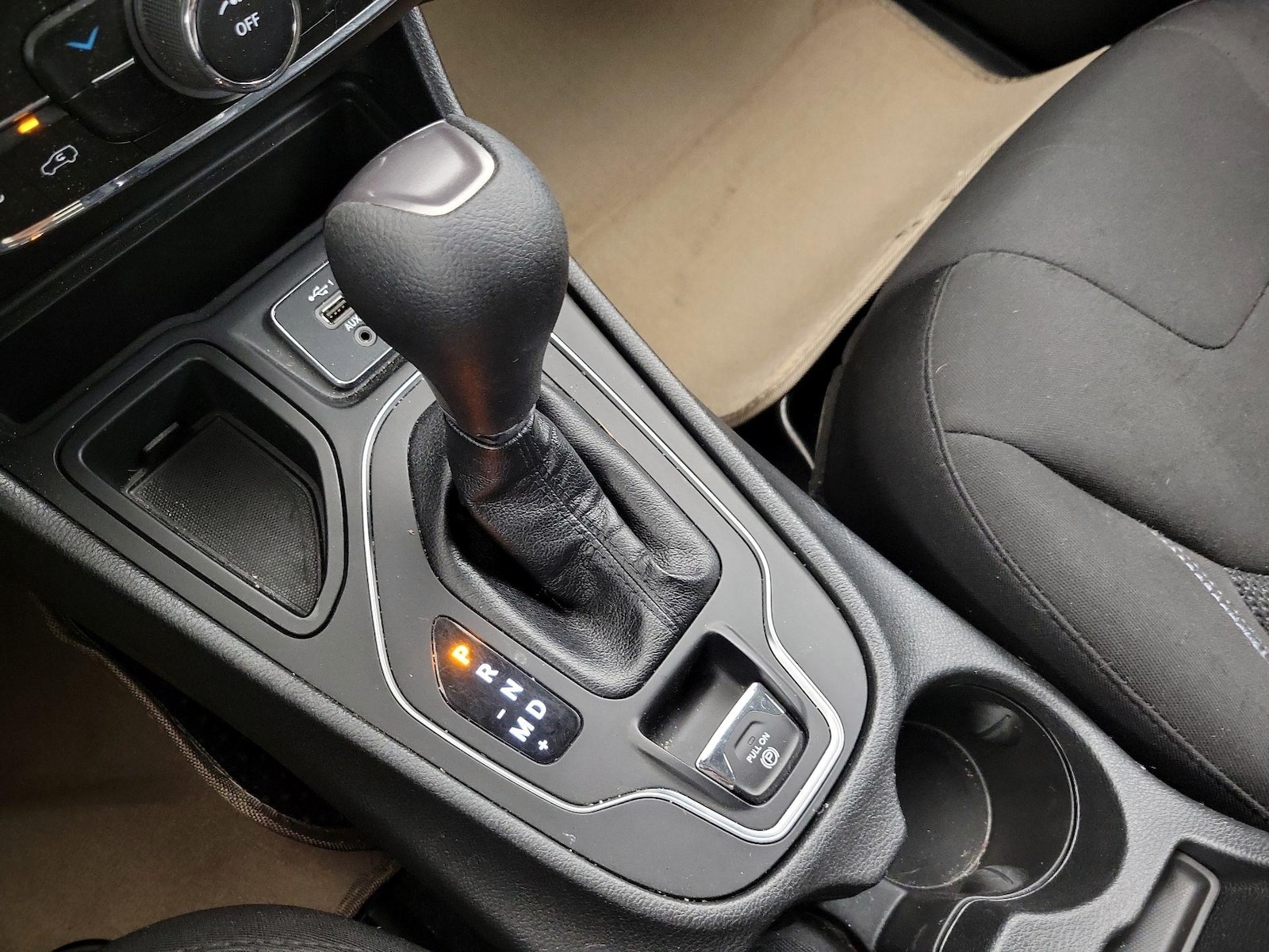 2021 Jeep Cherokee Latitude - Photo 18
