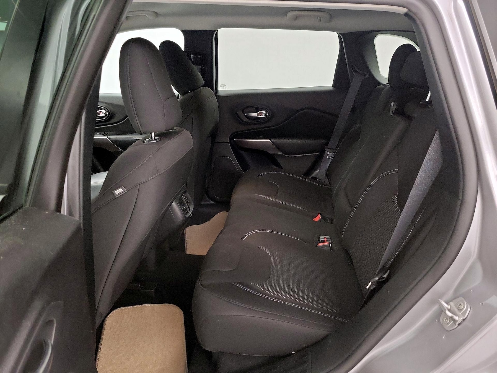 2021 Jeep Cherokee Latitude - Photo 20