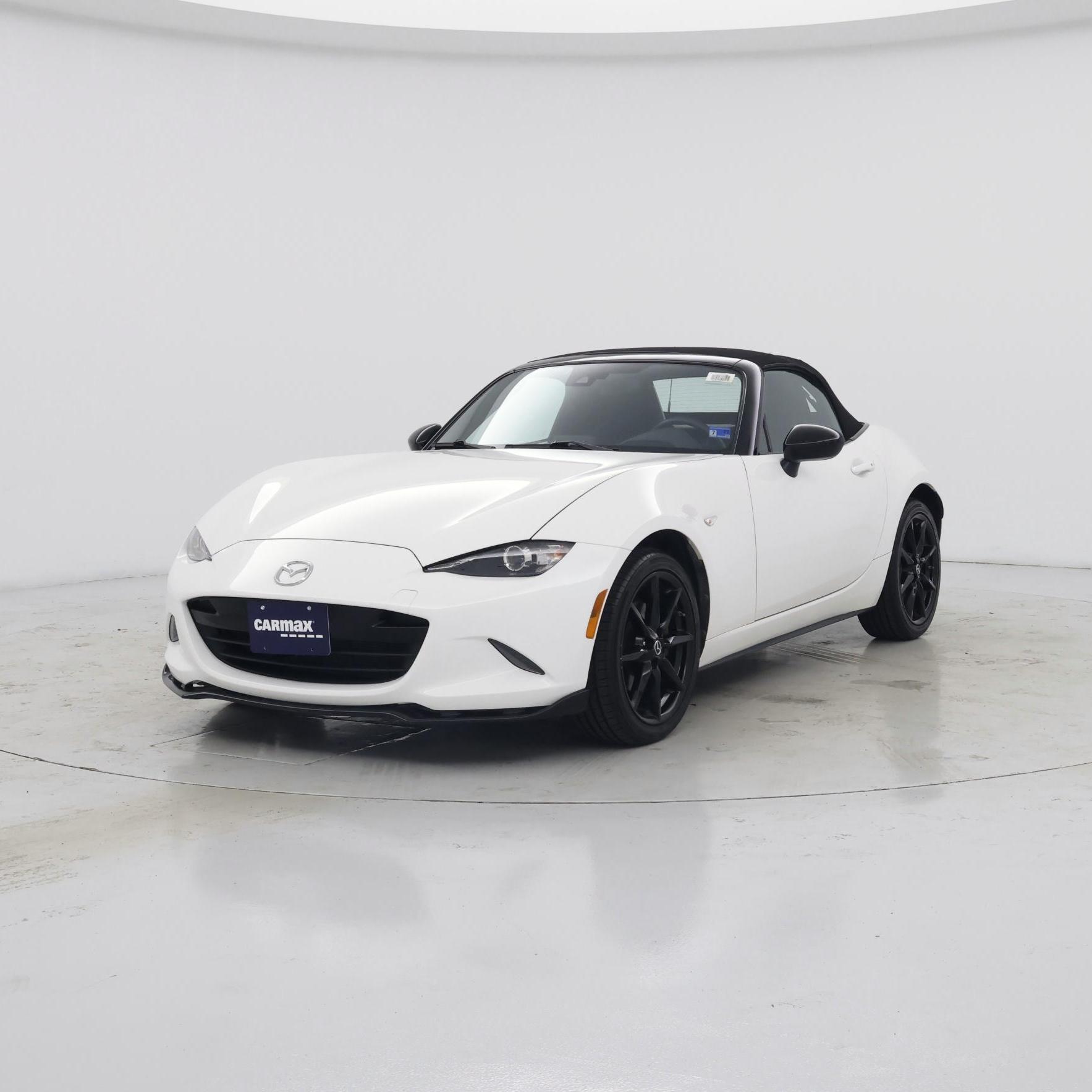 Thumbnail: 2020 Mazda MX-5 Miata - 4