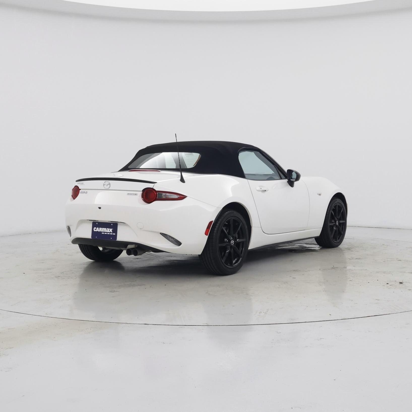 Thumbnail: 2020 Mazda MX-5 Miata - 8
