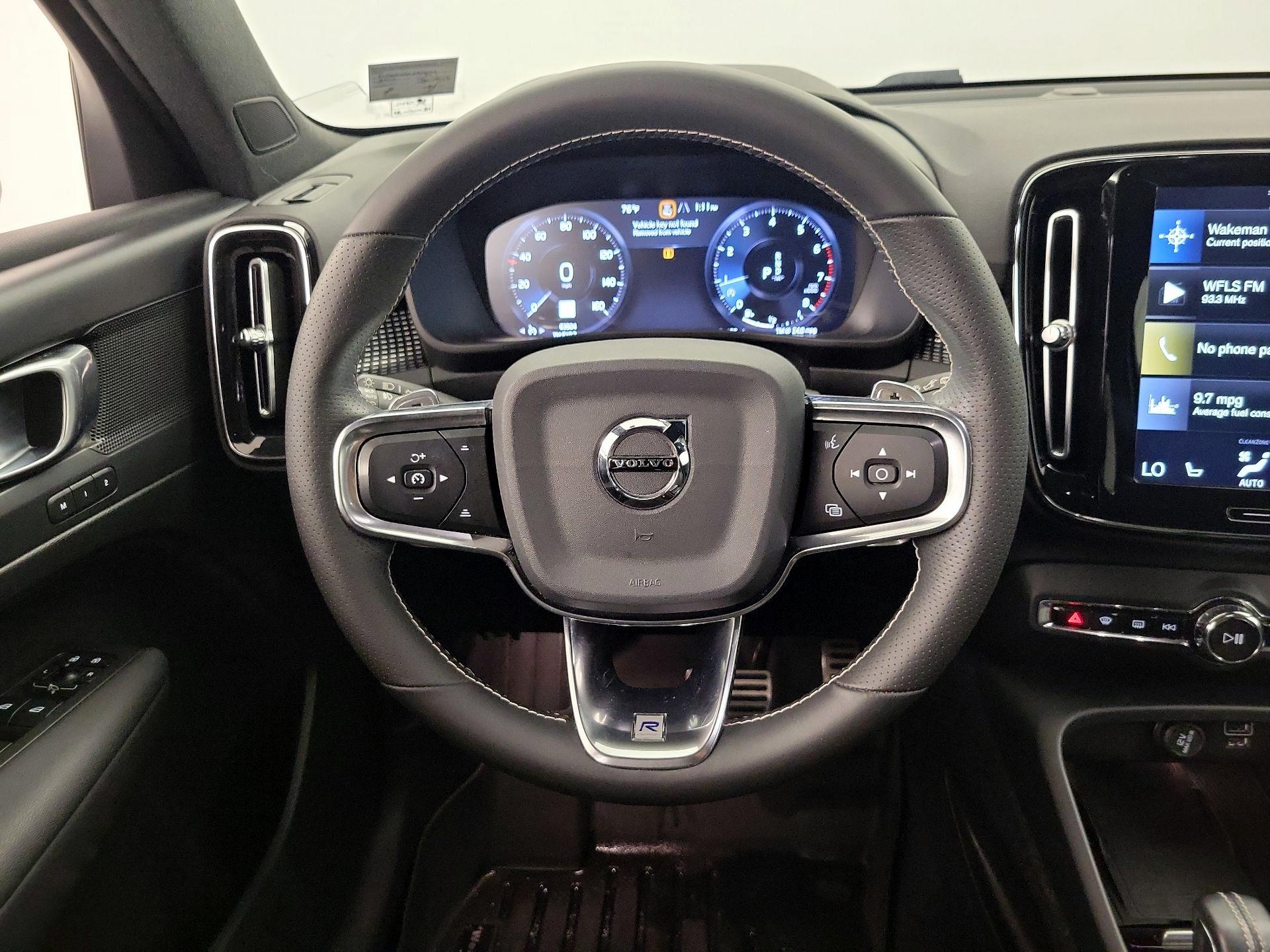 Thumbnail: 2020 Volvo XC40 - 10