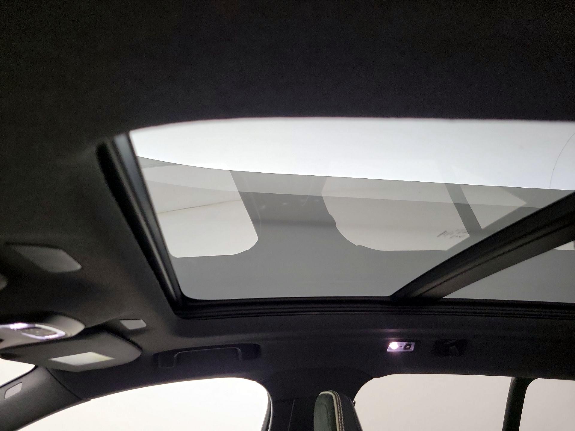 Thumbnail: 2020 Volvo XC40 - 20