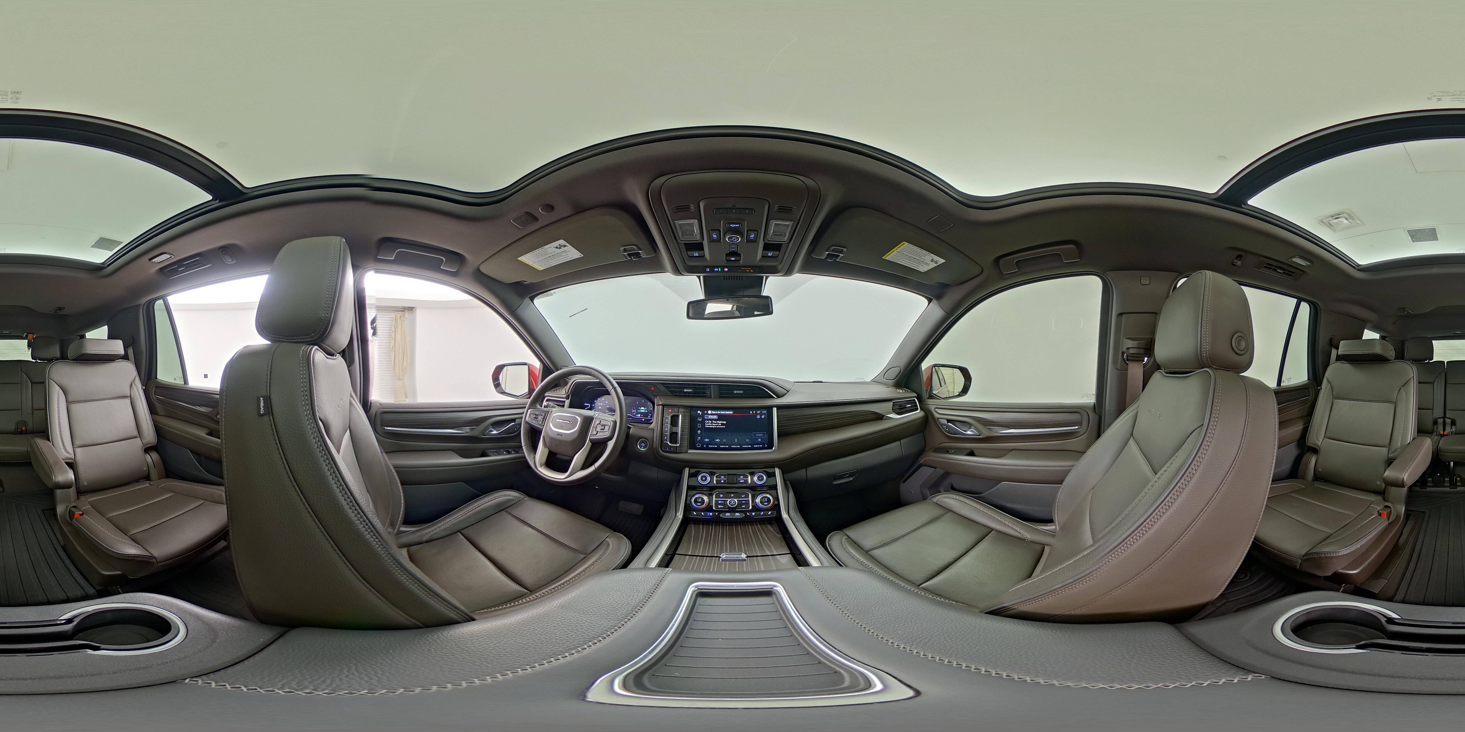 2024 GMC Yukon Denali - Photo 28
