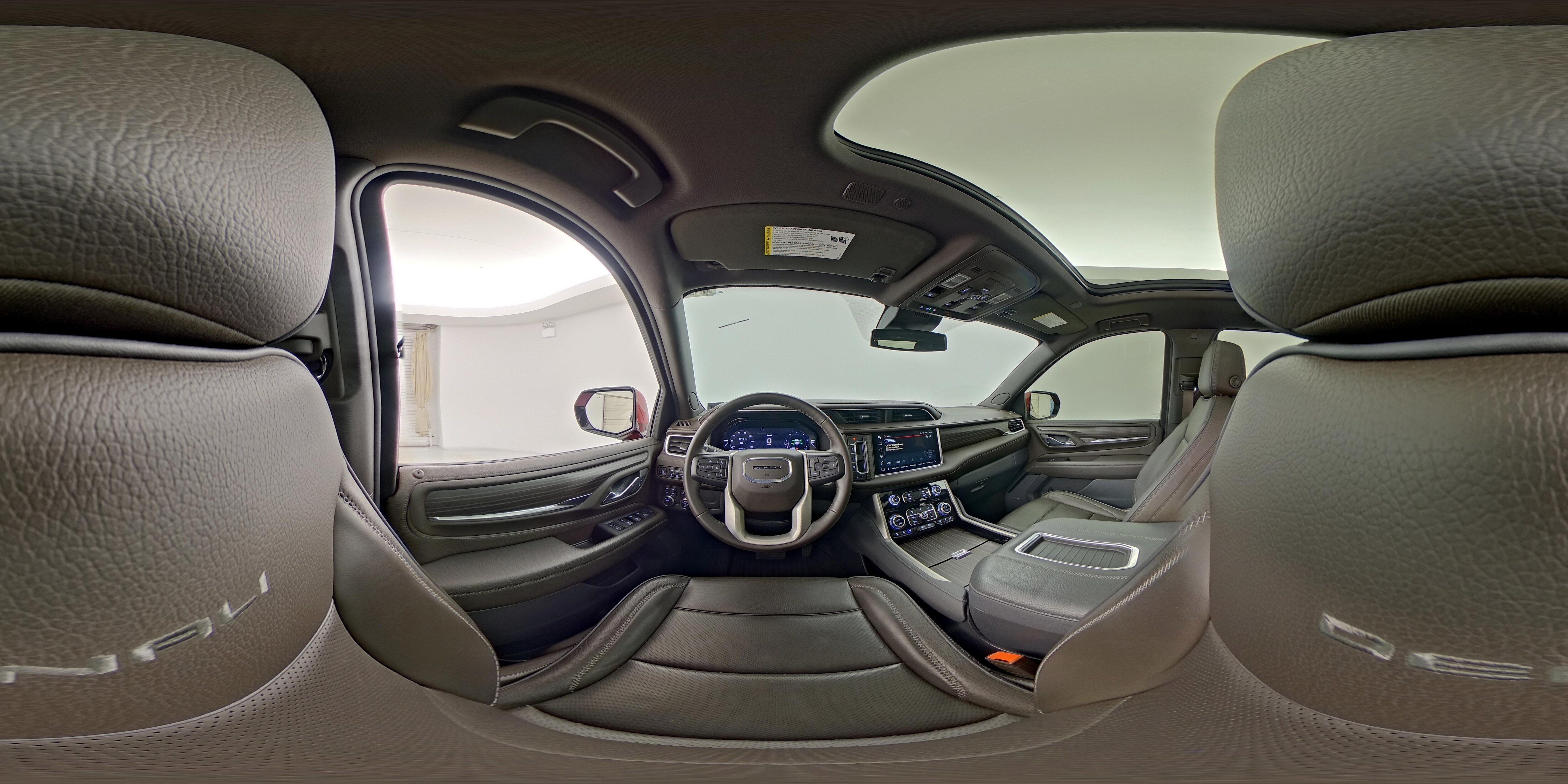 2024 GMC Yukon Denali - Photo 30