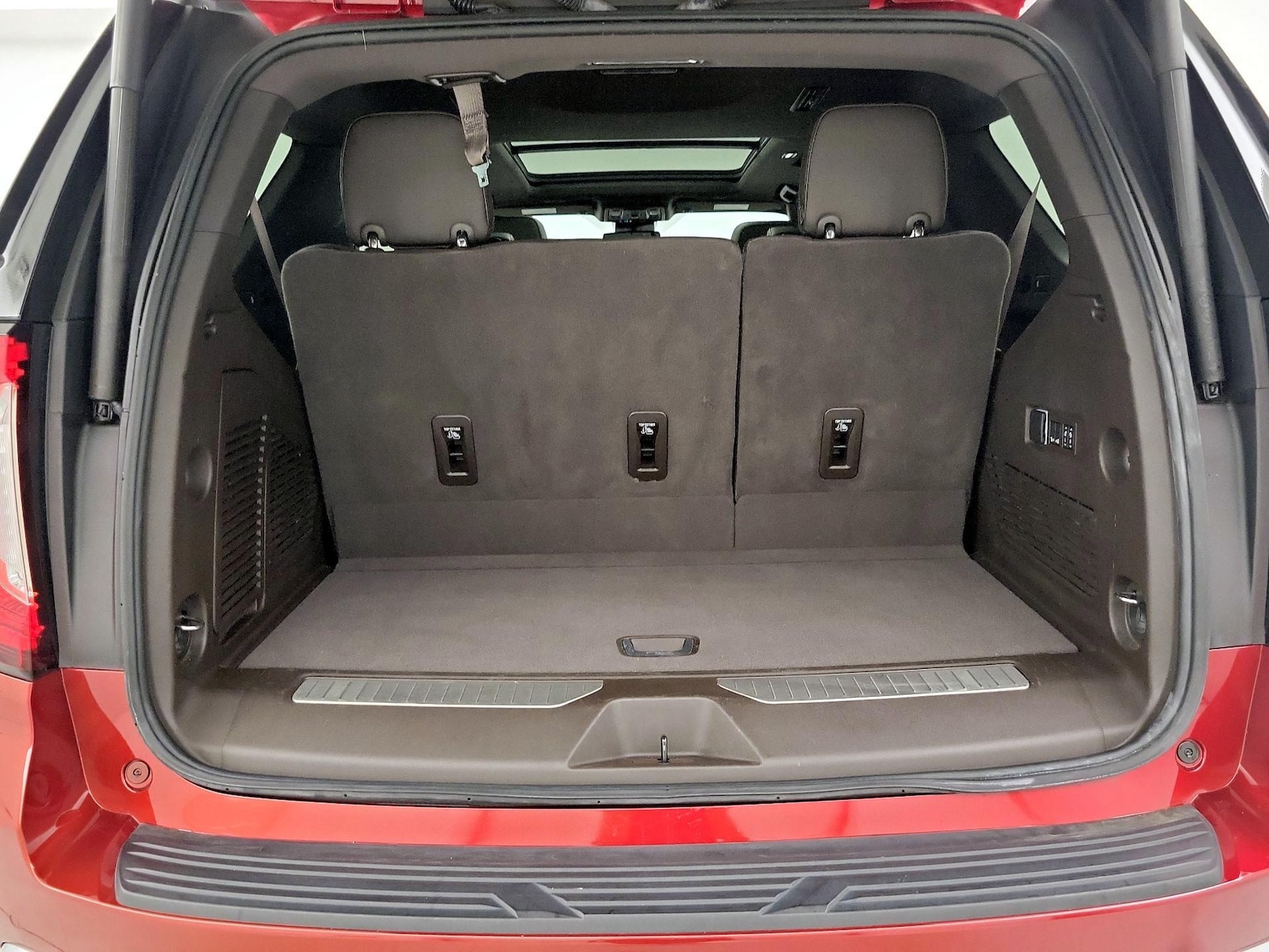 2024 GMC Yukon Denali - Photo 24