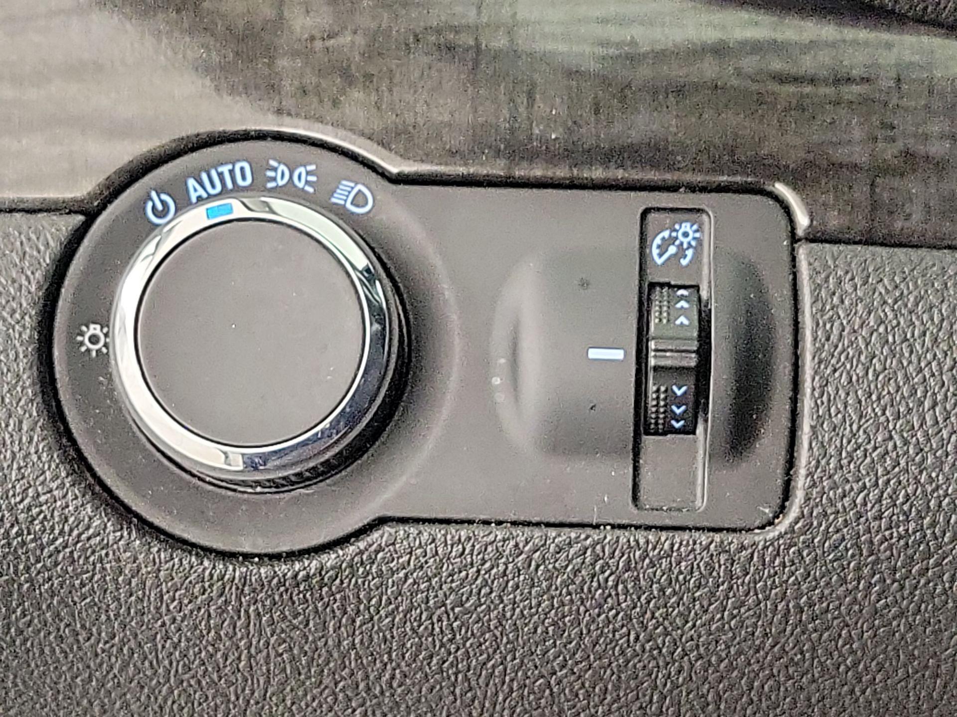 Thumbnail: 2016 Buick Encore - 13