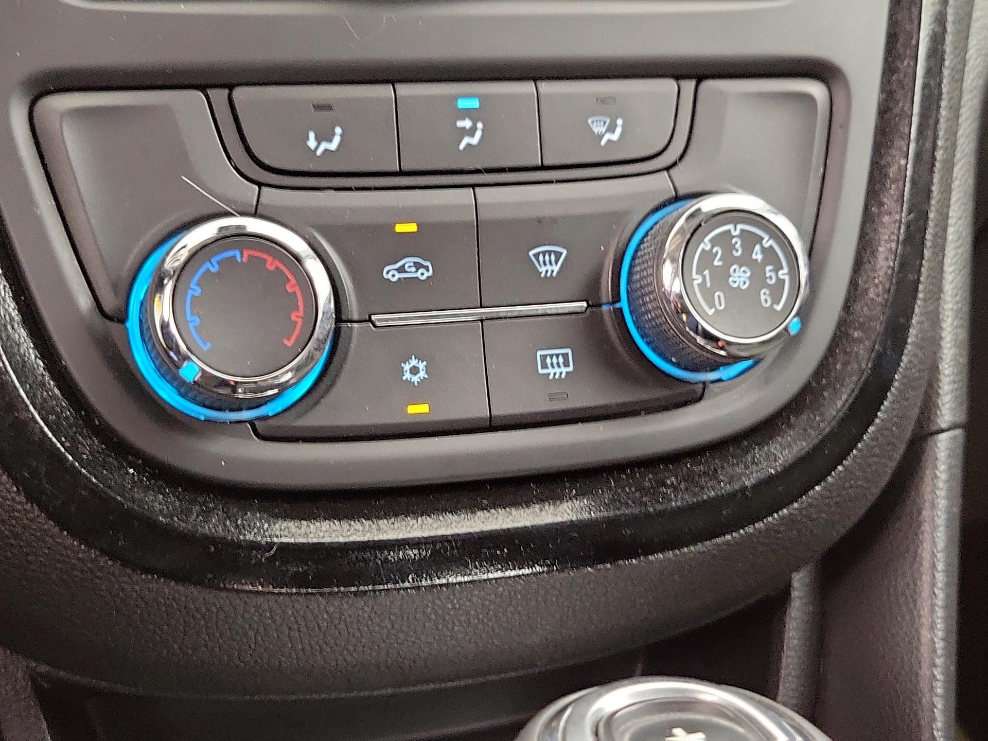 Thumbnail: 2016 Buick Encore - 16