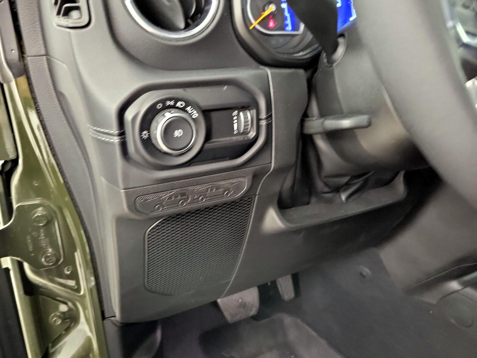 2024 Jeep Wrangler 4-Door Sahara - Photo 14