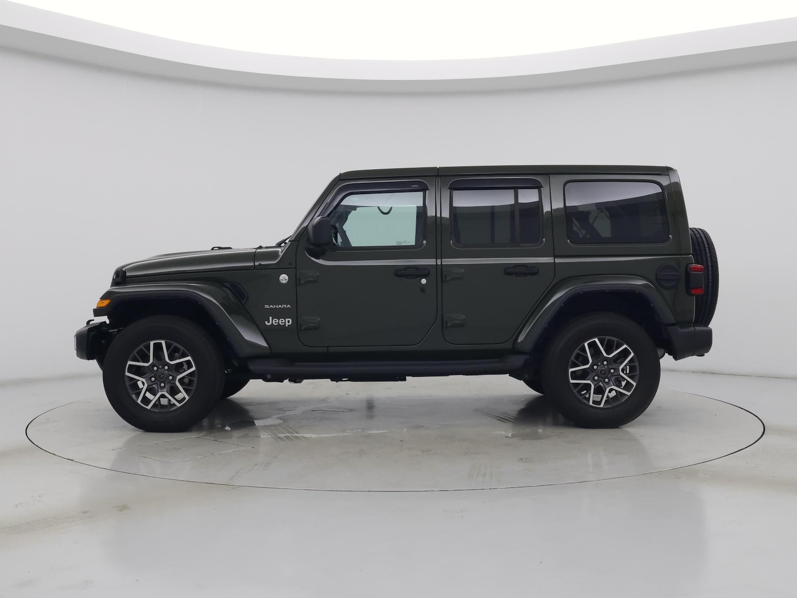 2024 Jeep Wrangler 4-Door Sahara - Photo 4
