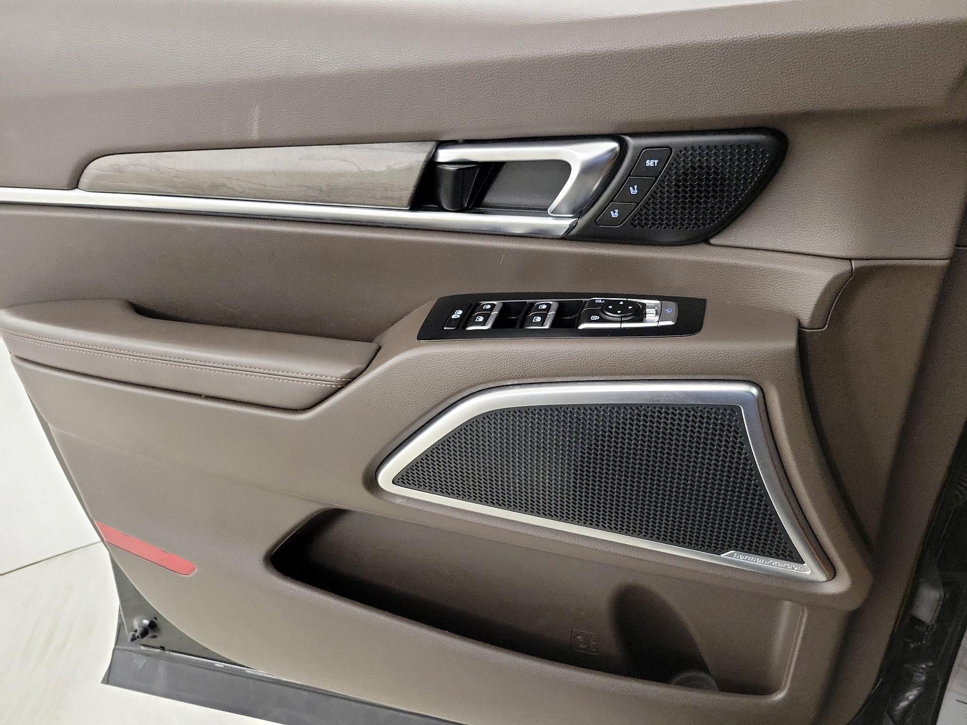 Thumbnail: 2022 Kia Telluride - 12
