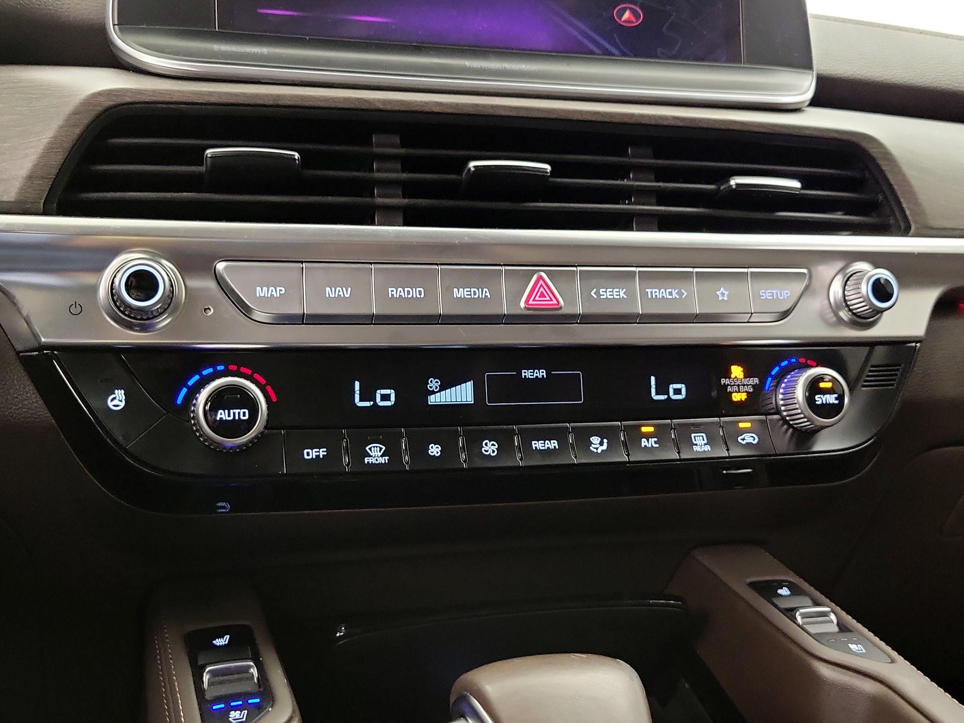 Thumbnail: 2022 Kia Telluride - 17