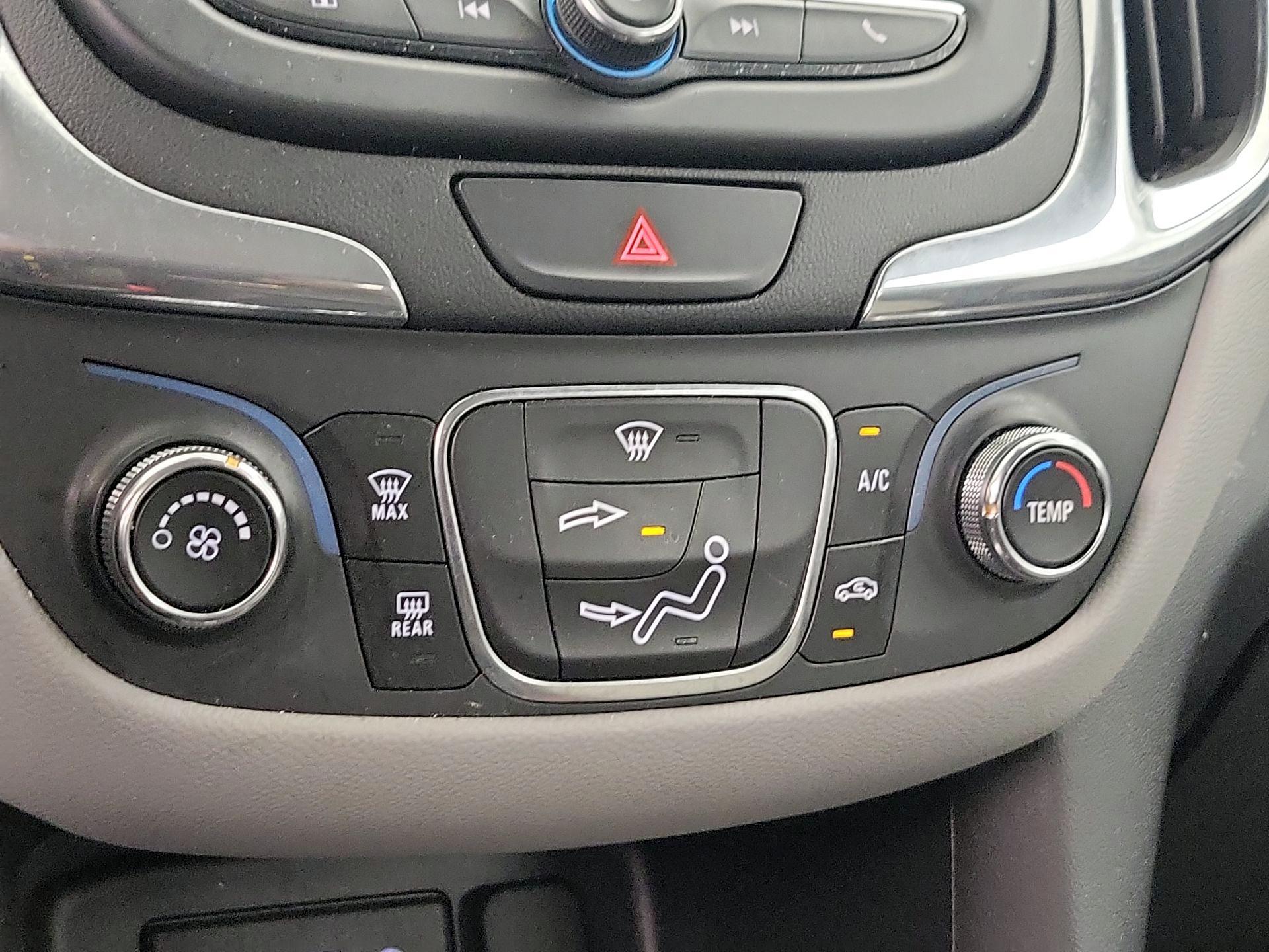 Thumbnail: 2020 Chevrolet Equinox - 16