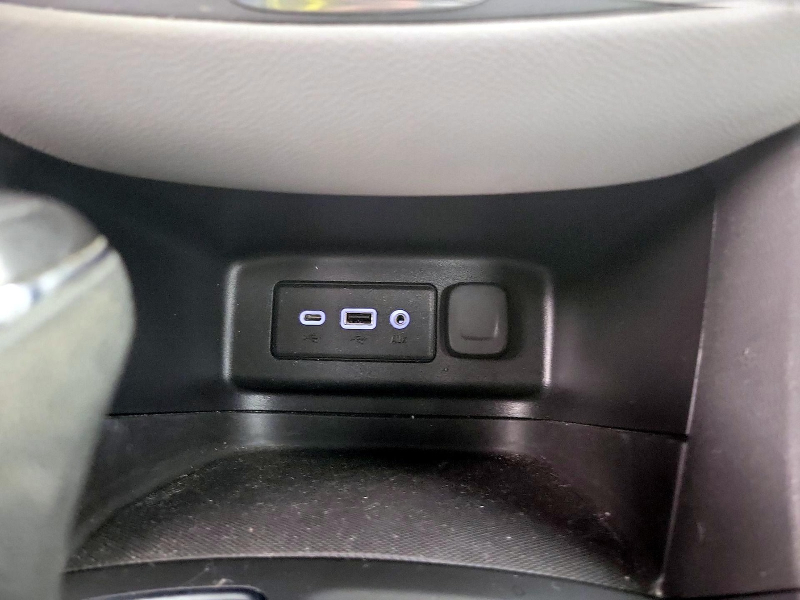 2020 Chevrolet Equinox LS - Photo 19