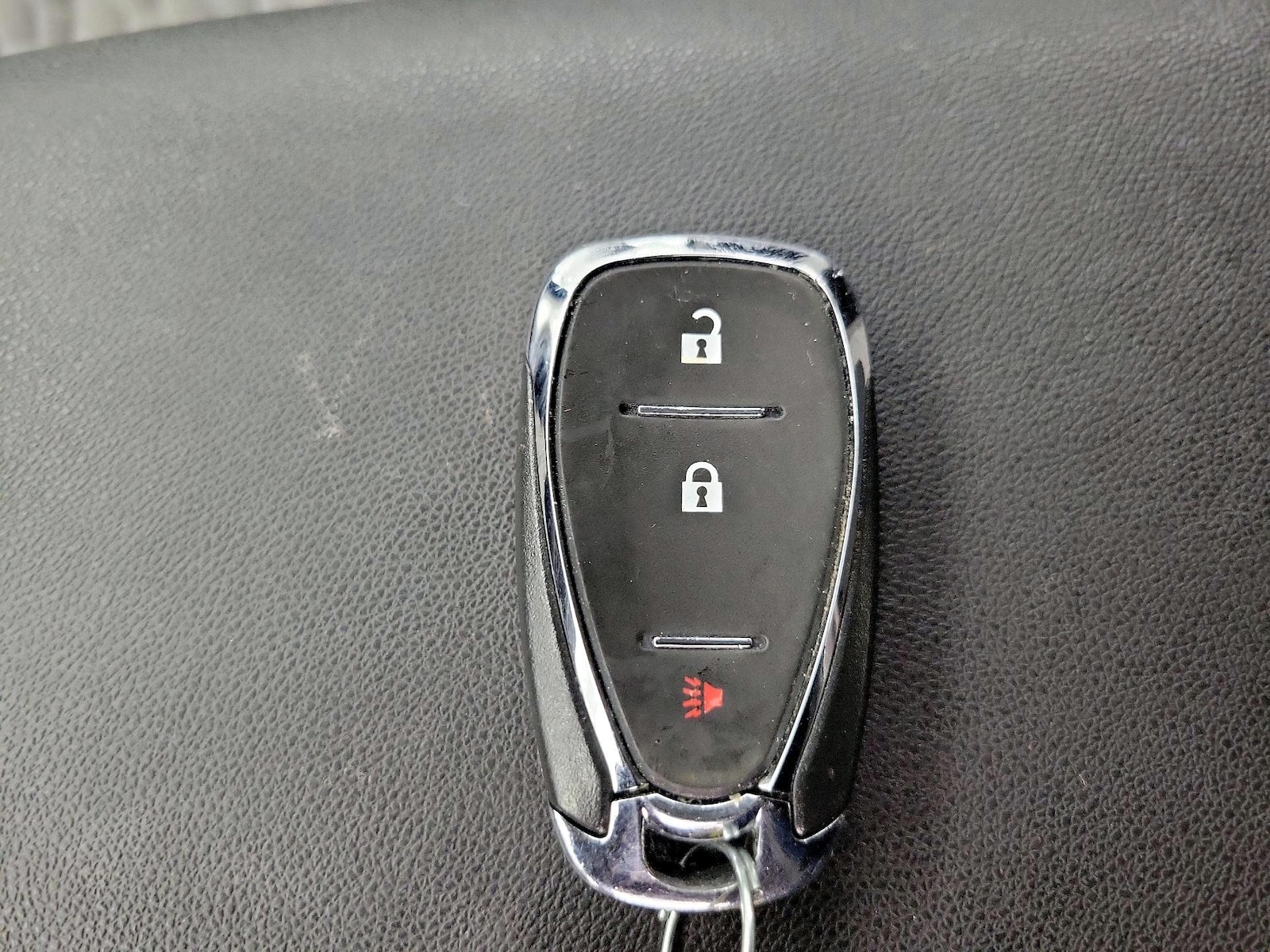 2020 Chevrolet Equinox LS - Photo 23