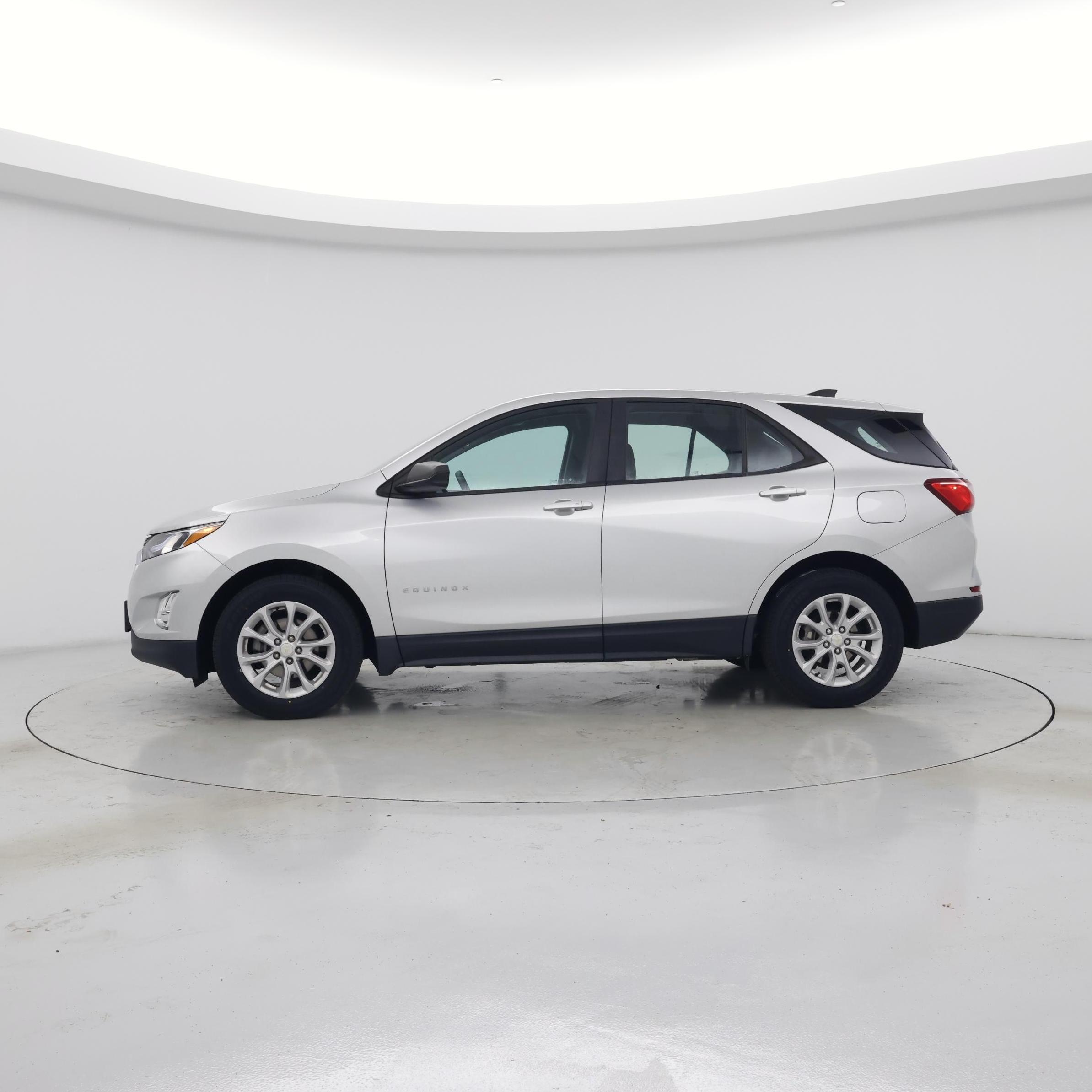 Thumbnail: 2020 Chevrolet Equinox - 3