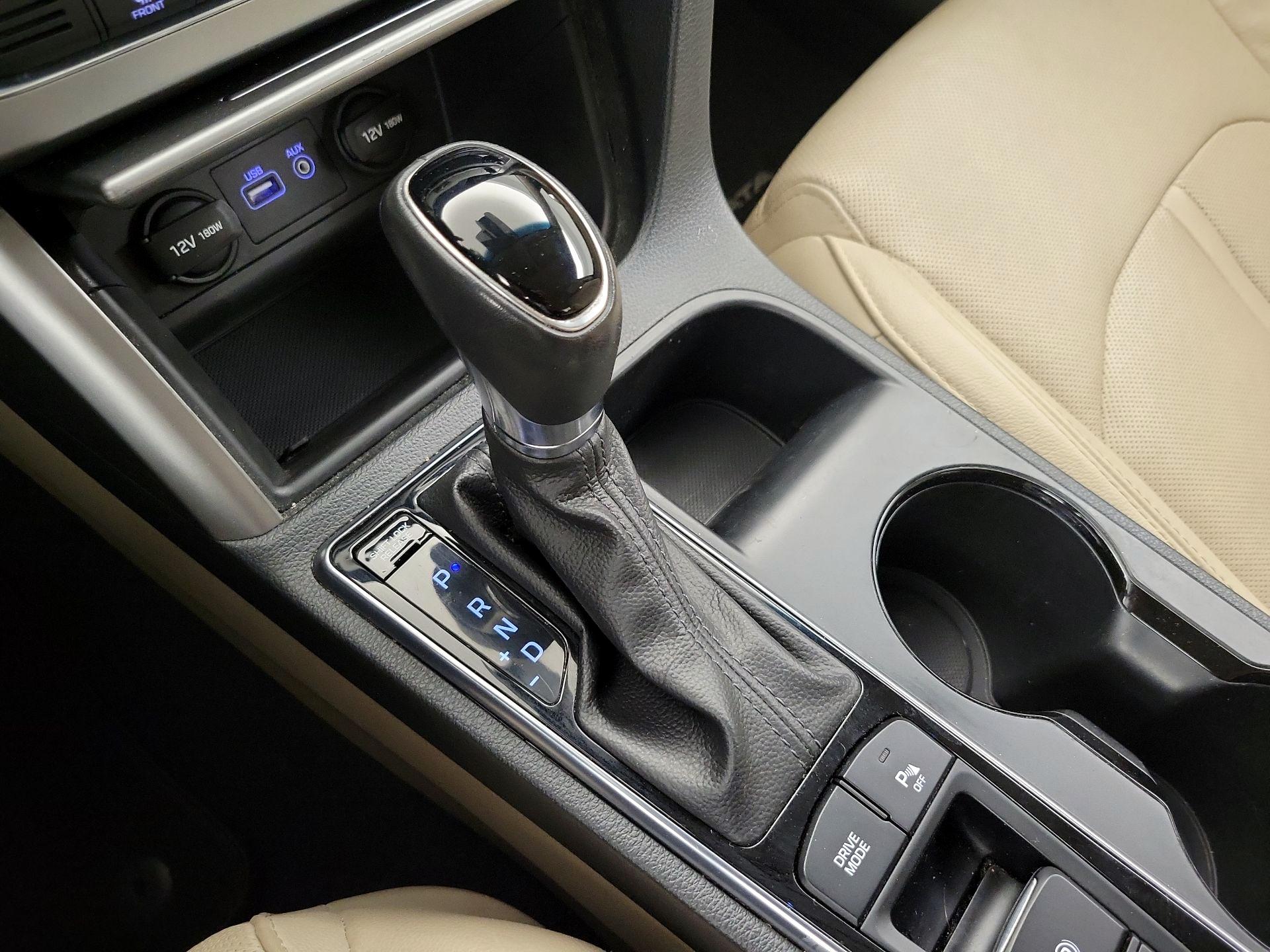 Thumbnail: 2017 Hyundai Sonata - 18