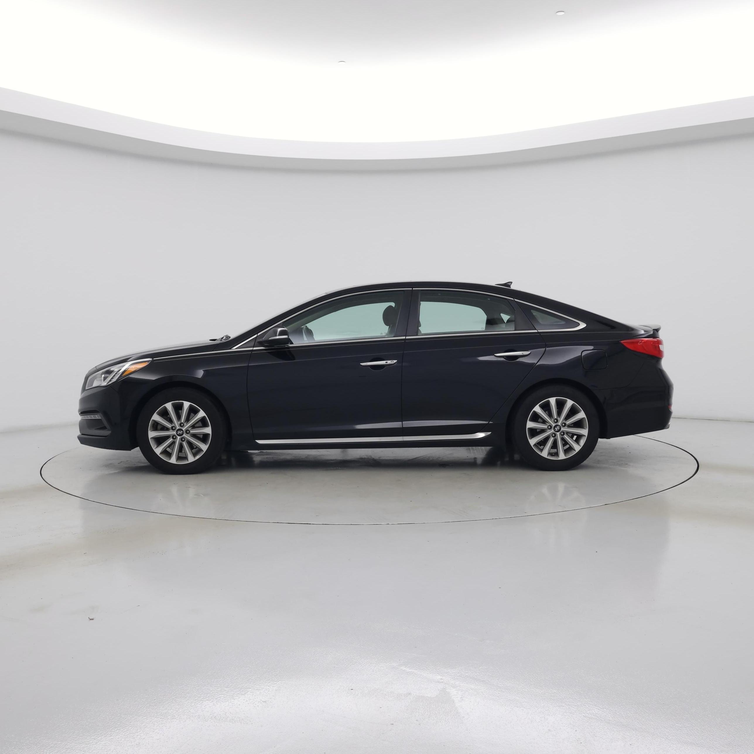 Thumbnail: 2017 Hyundai Sonata - 3
