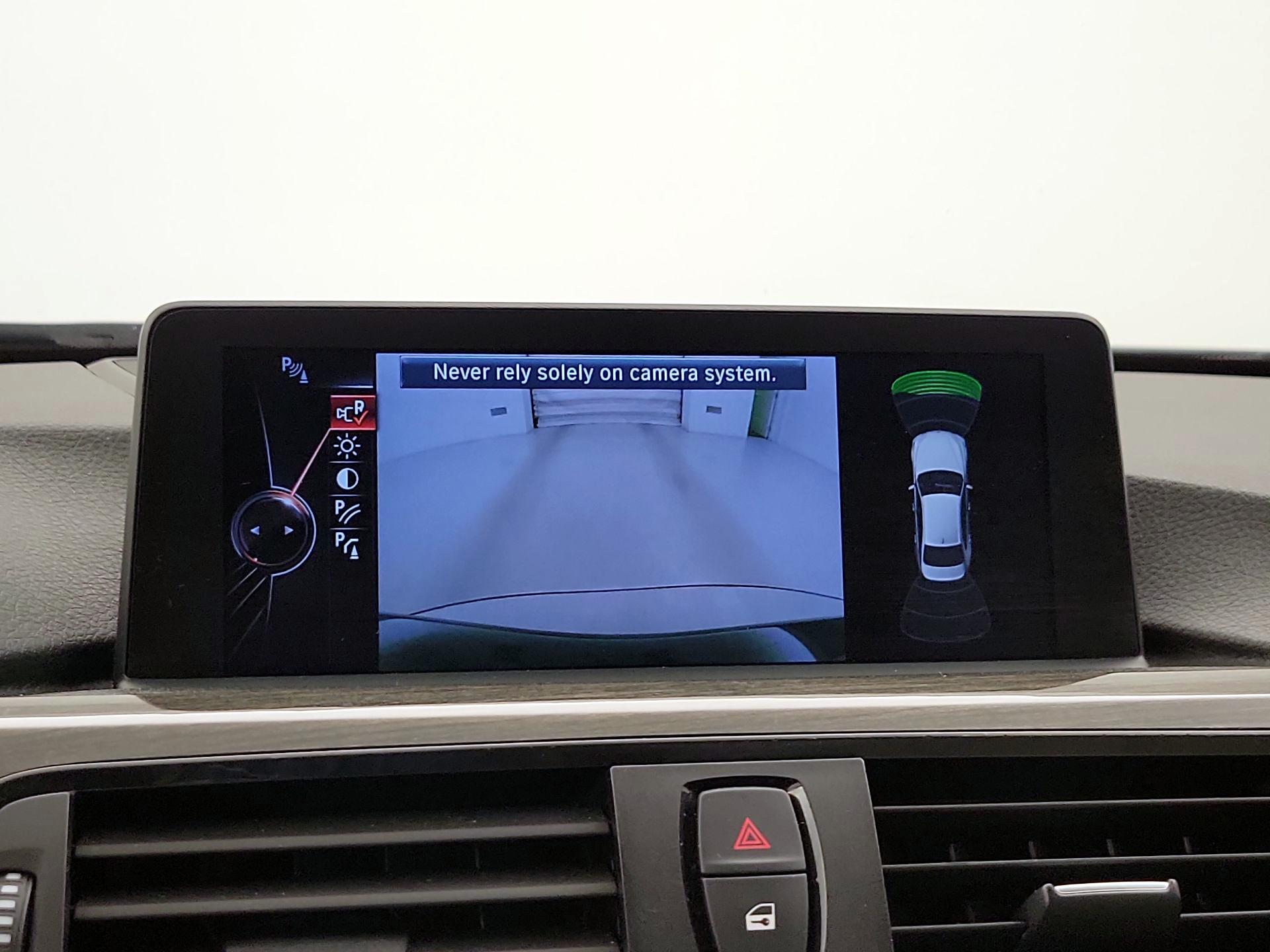 Thumbnail: 2015 BMW 3 Series - 15