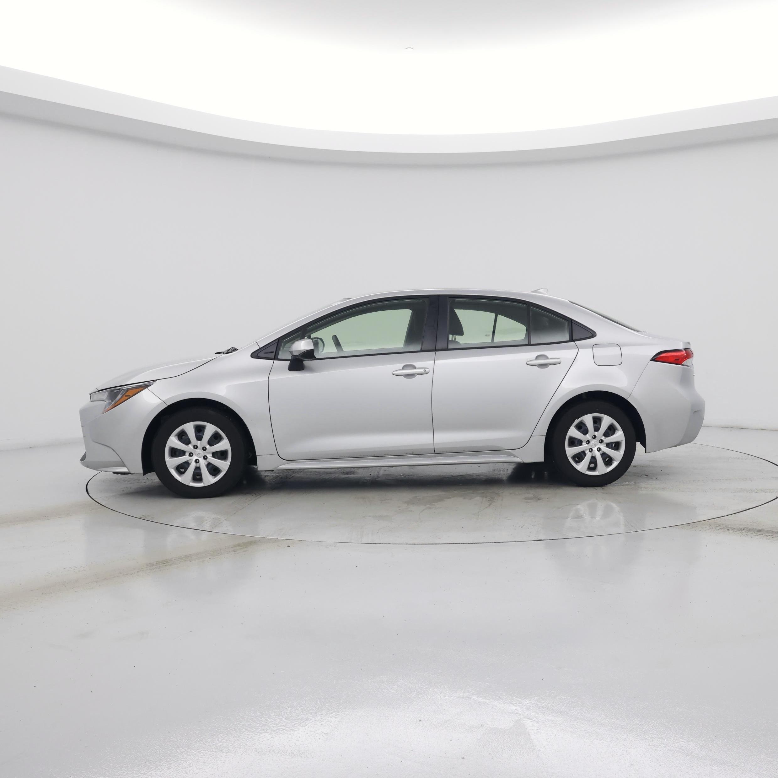 Thumbnail: 2022 Toyota Corolla - 3