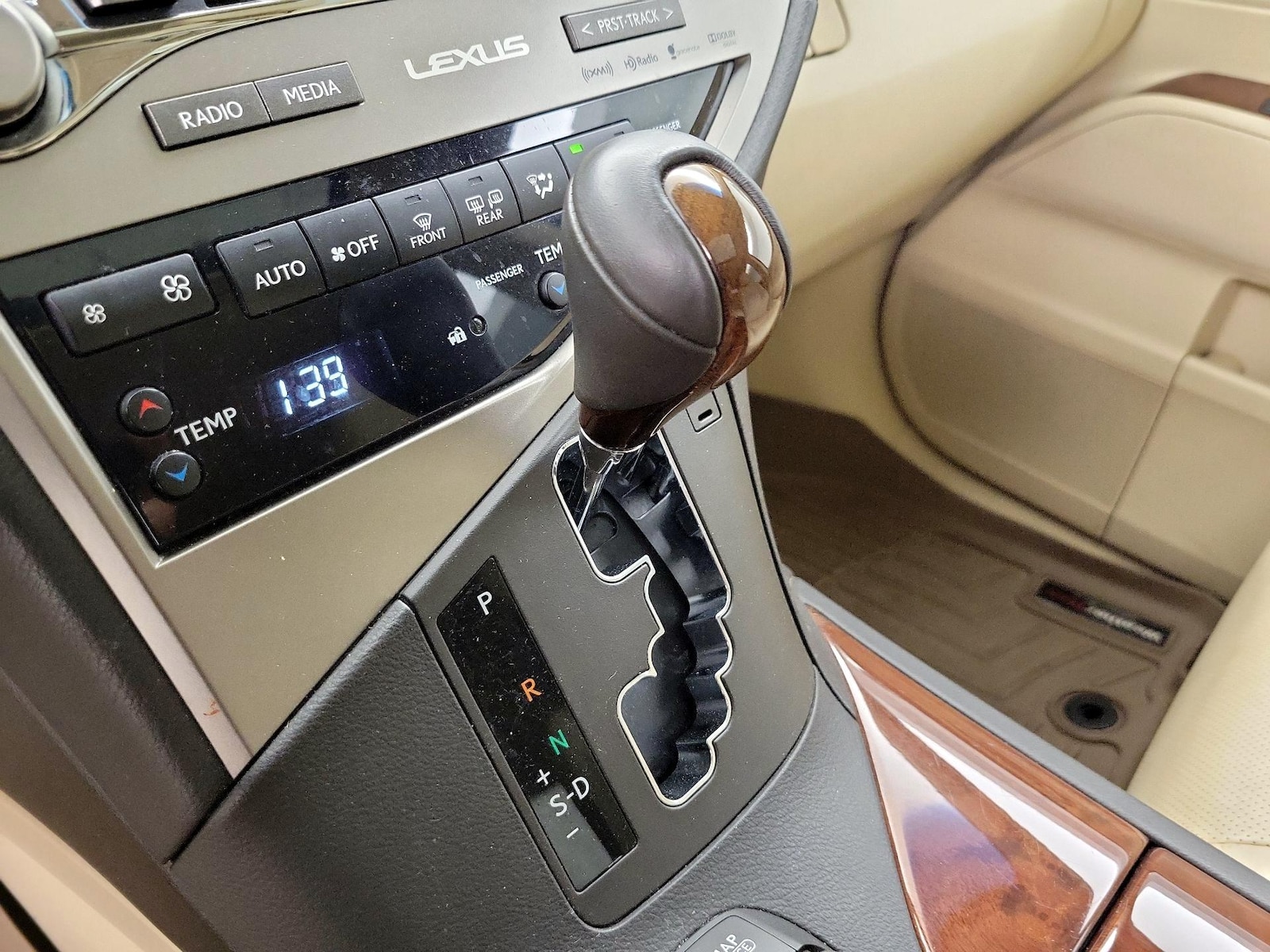 2015 Lexus RX 350 - Photo 19