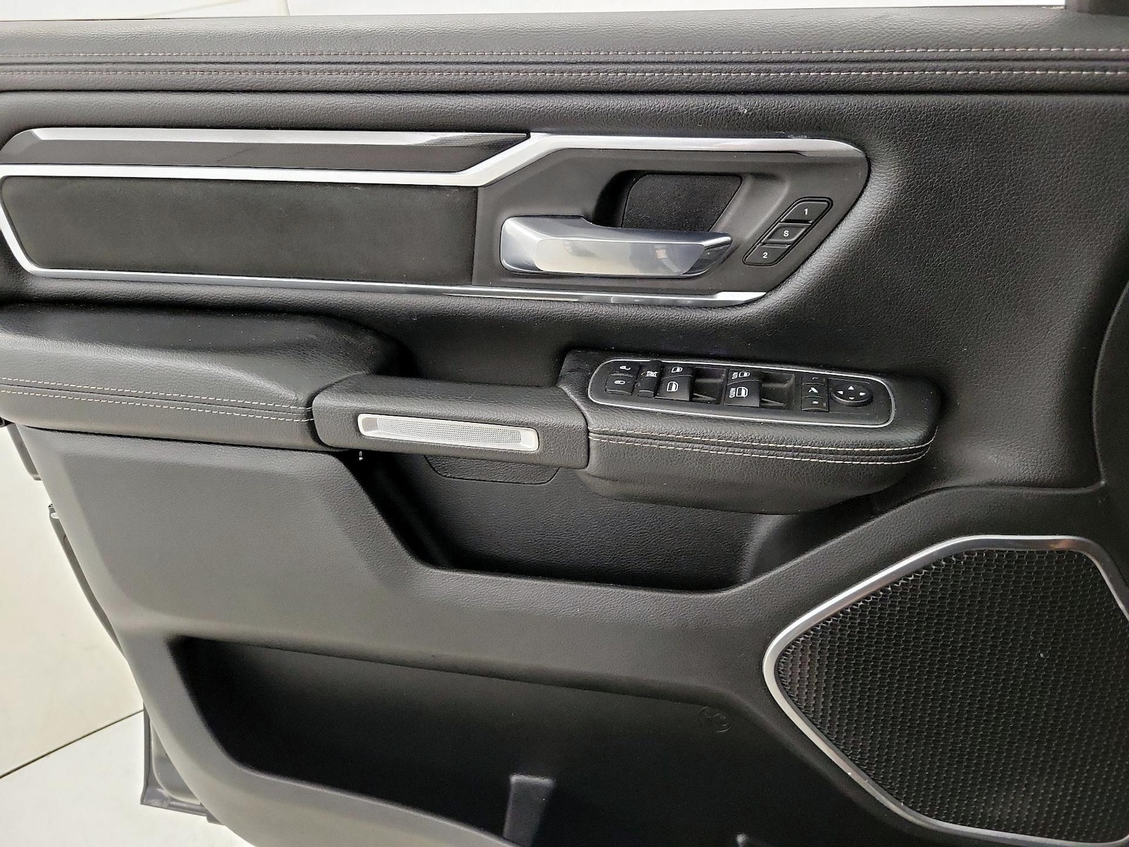2020 RAM Ram 1500 Pickup Laramie - Photo 13