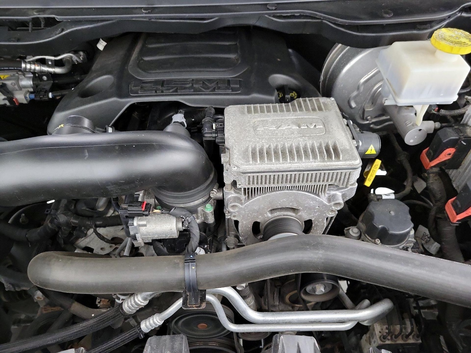2020 RAM Ram 1500 Pickup Laramie - Photo 22