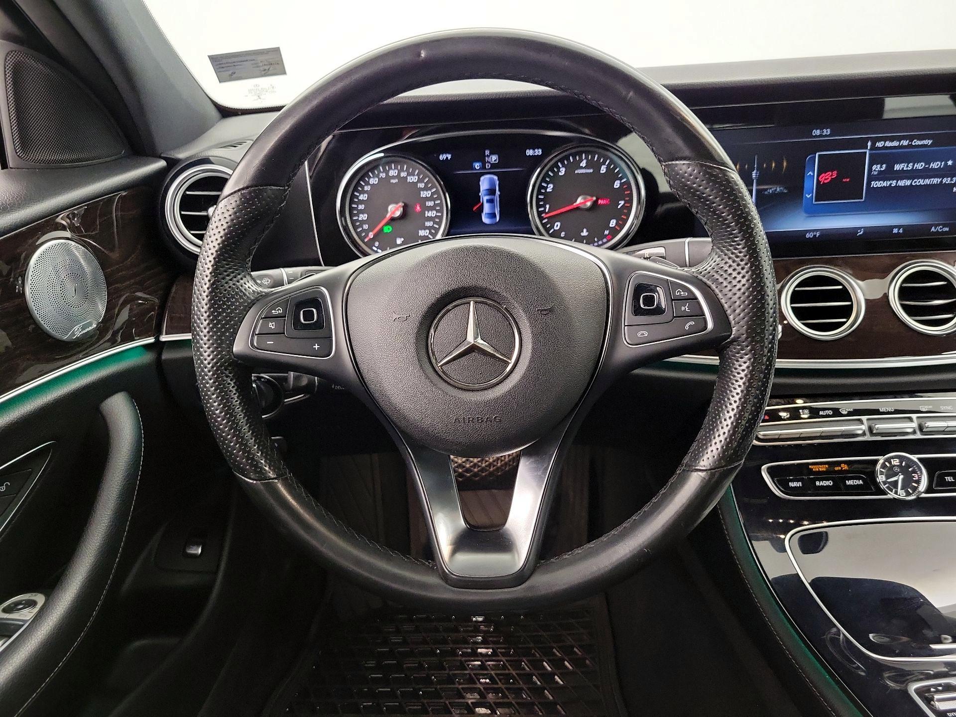 Thumbnail: 2017 Mercedes-Benz E-Class - 10