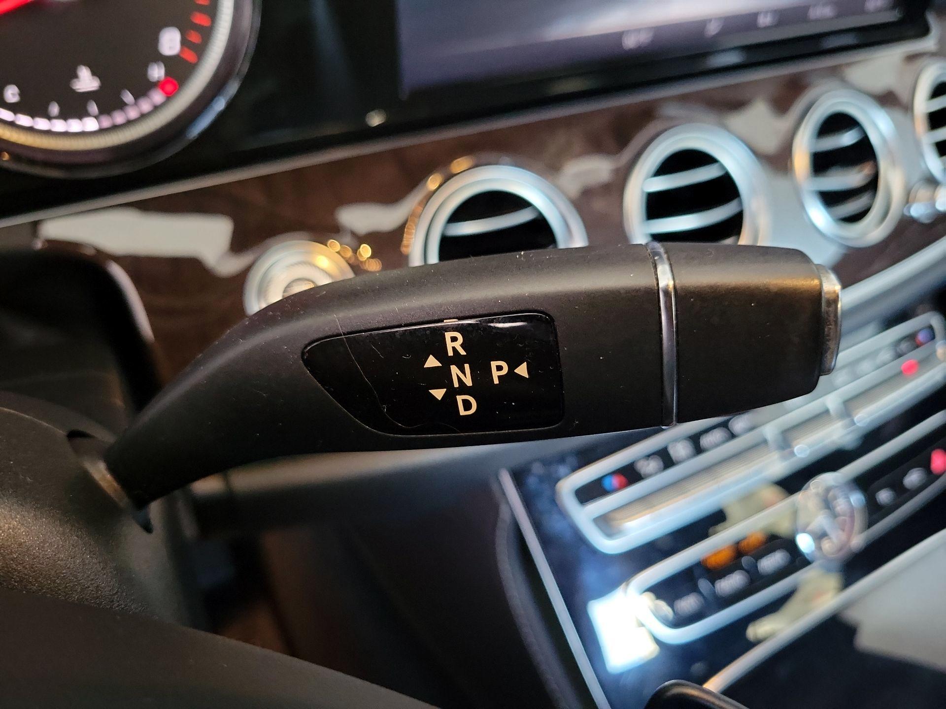 Thumbnail: 2017 Mercedes-Benz E-Class - 18